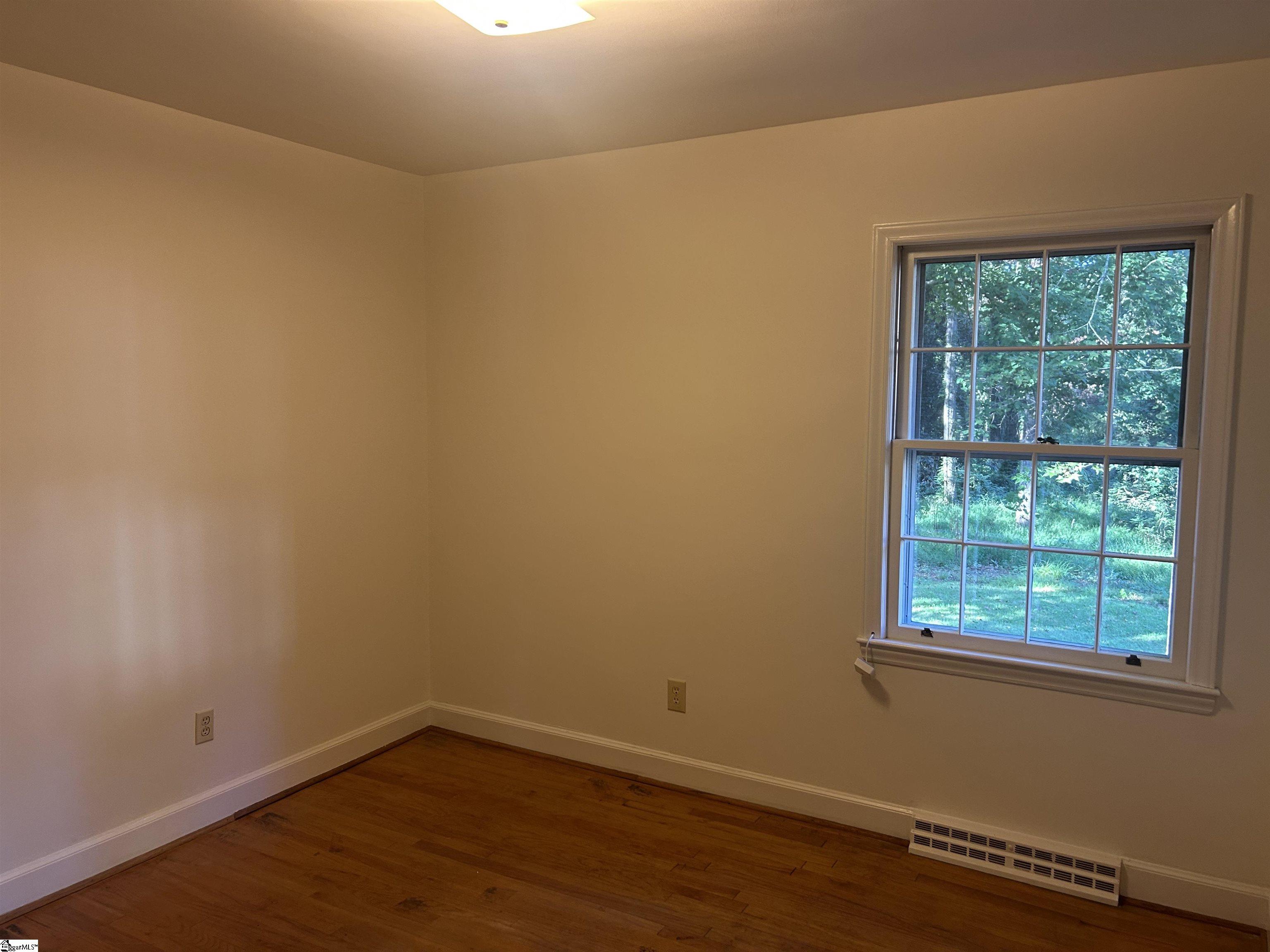 402 Chestnut Street Property Photo 28