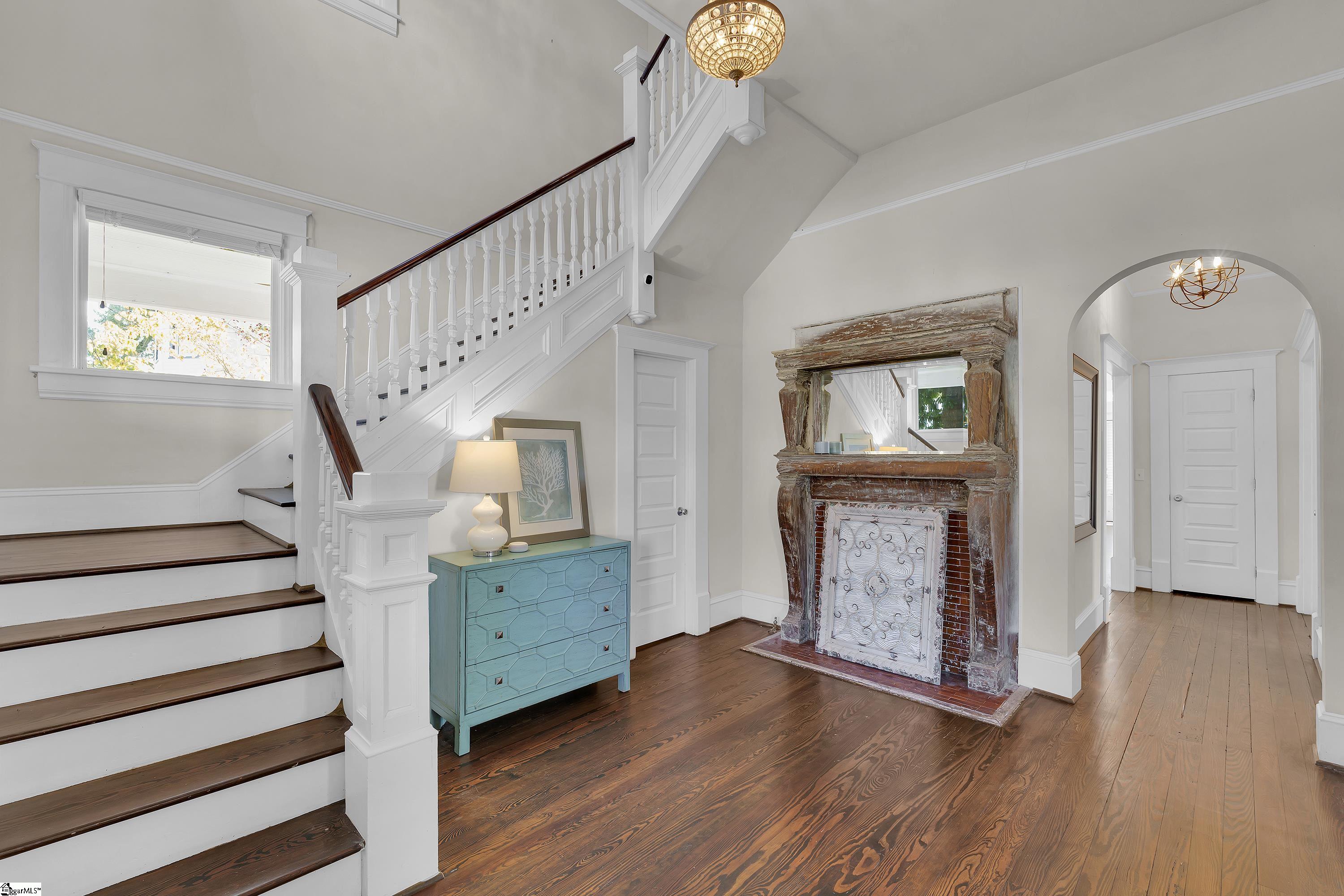 409 Perry Avenue Property Photo 2