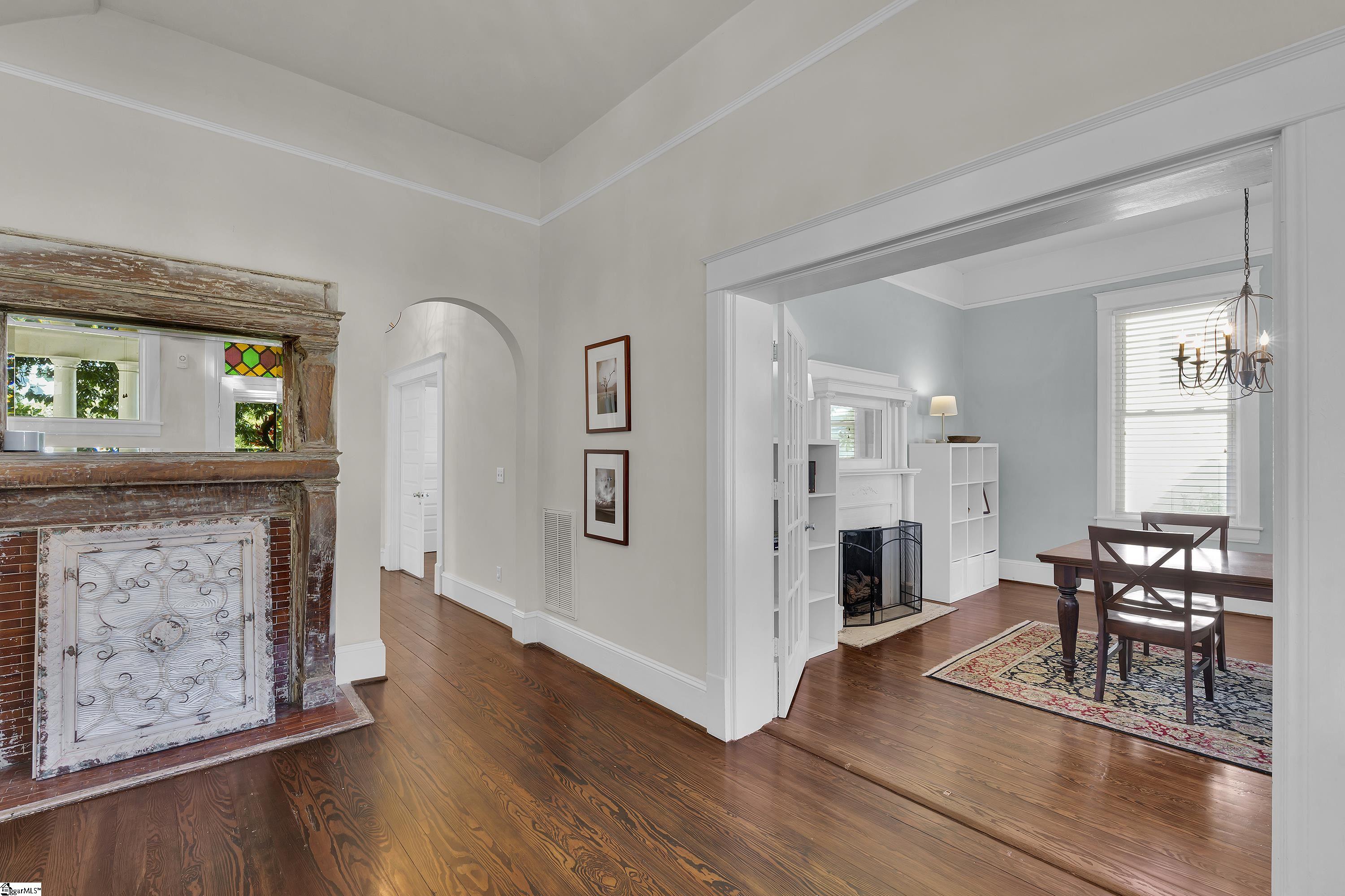 409 Perry Avenue Property Photo 4