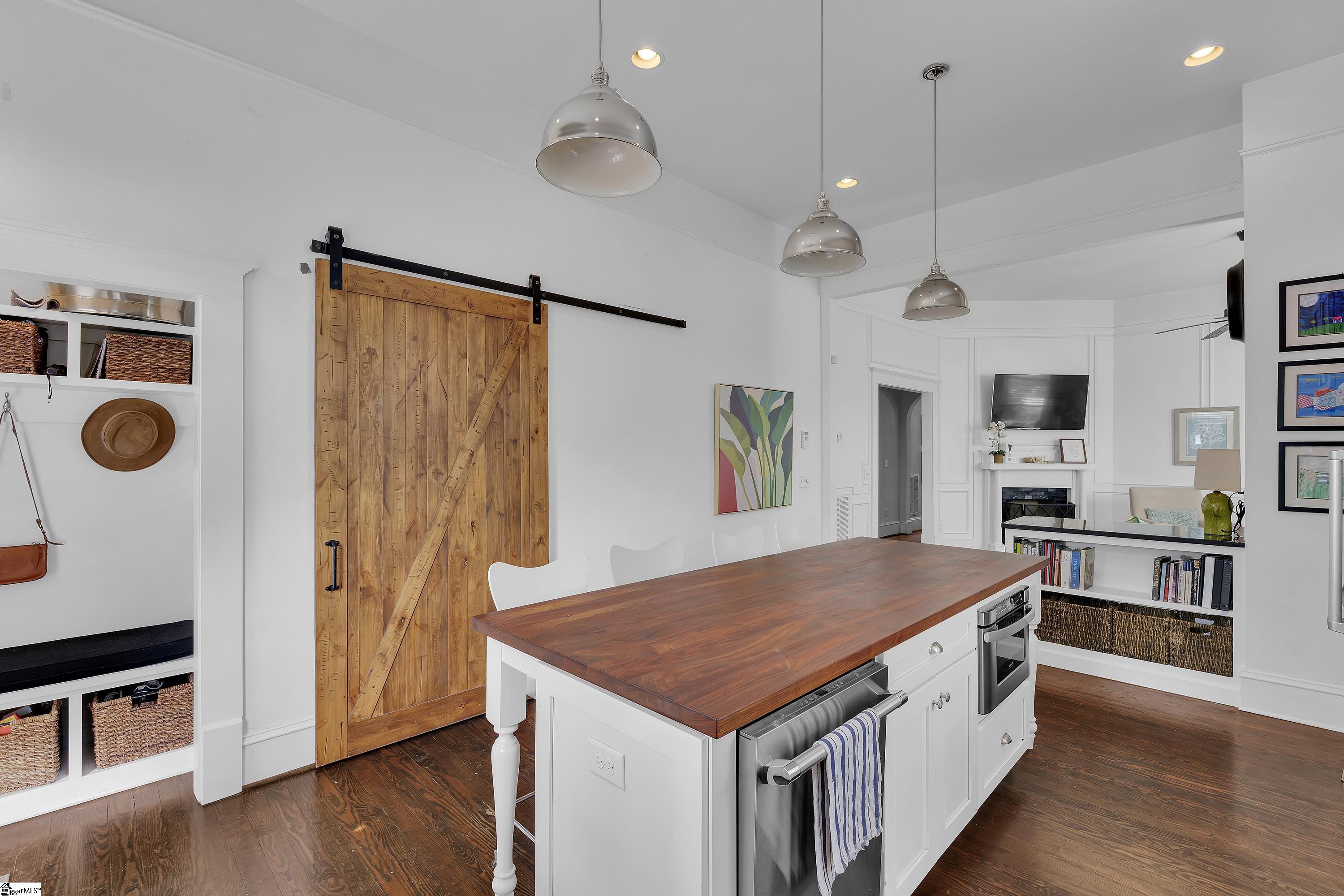 409 Perry Avenue Property Photo 12