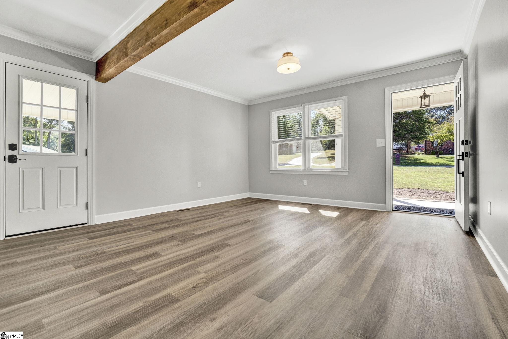 105 Summer Street Property Photo 5
