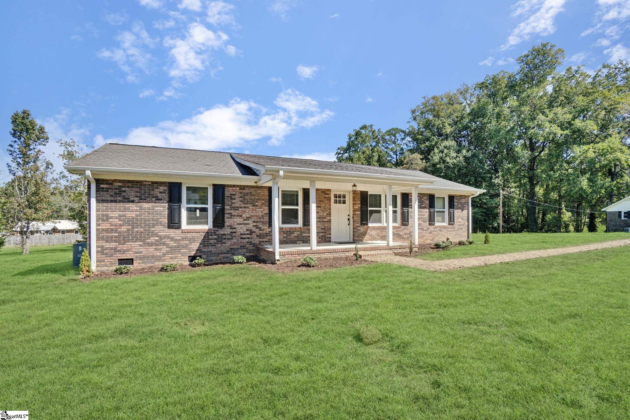 105 Summer Street Property Photo 10