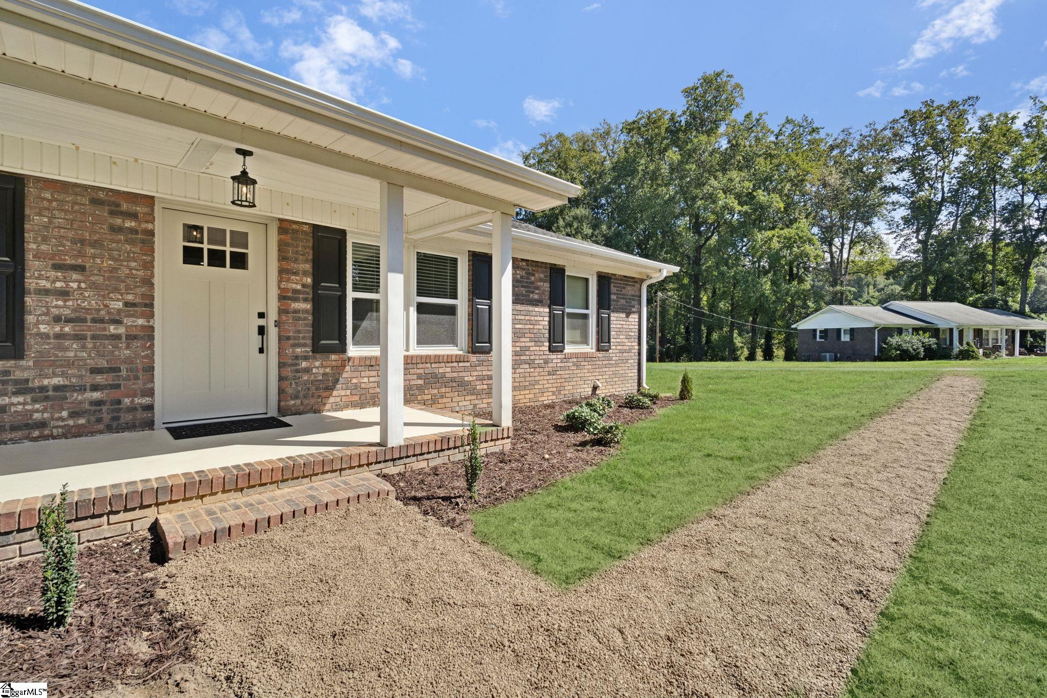 105 Summer Street Property Photo 12