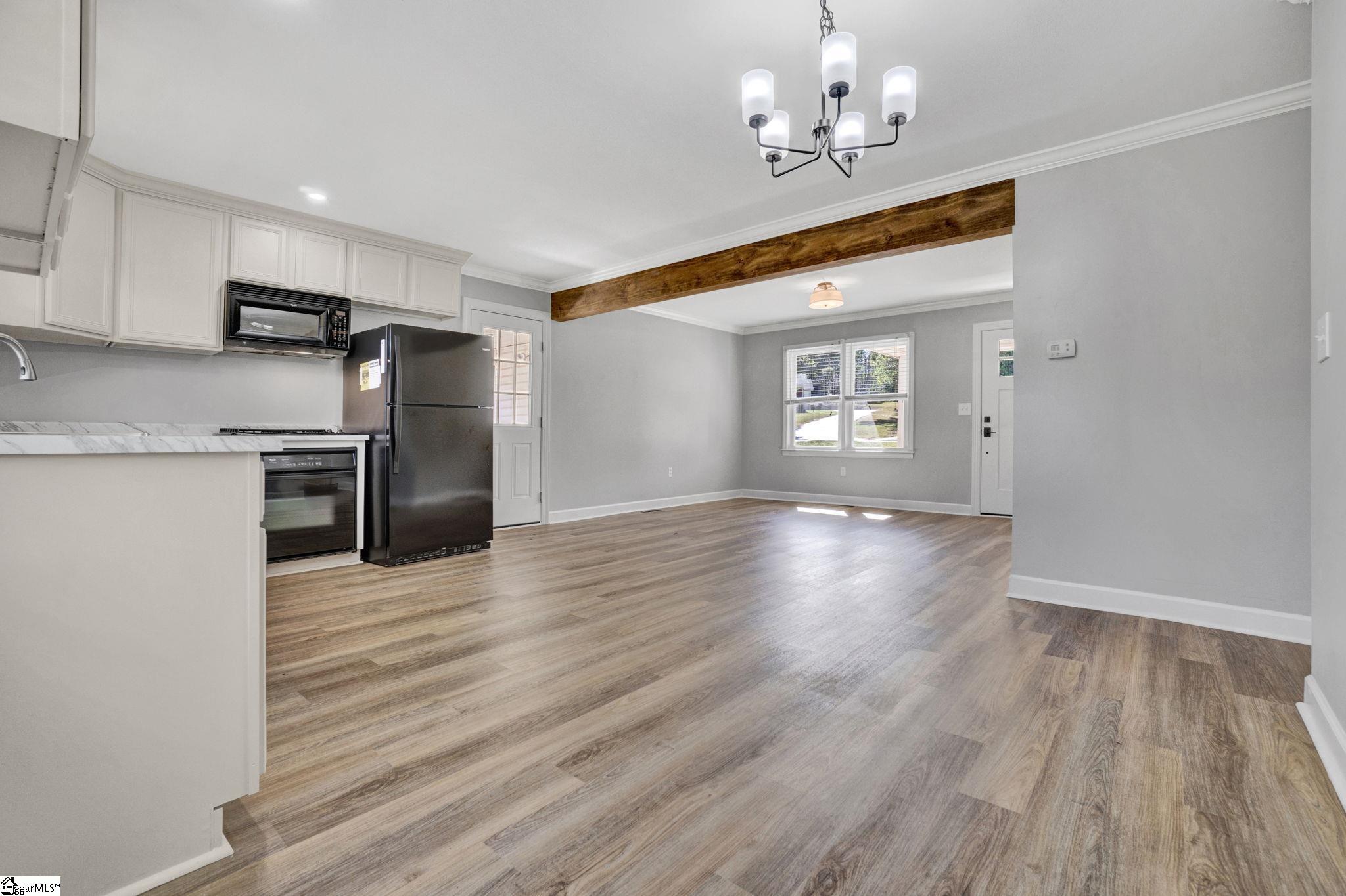 105 Summer Street Property Photo 22