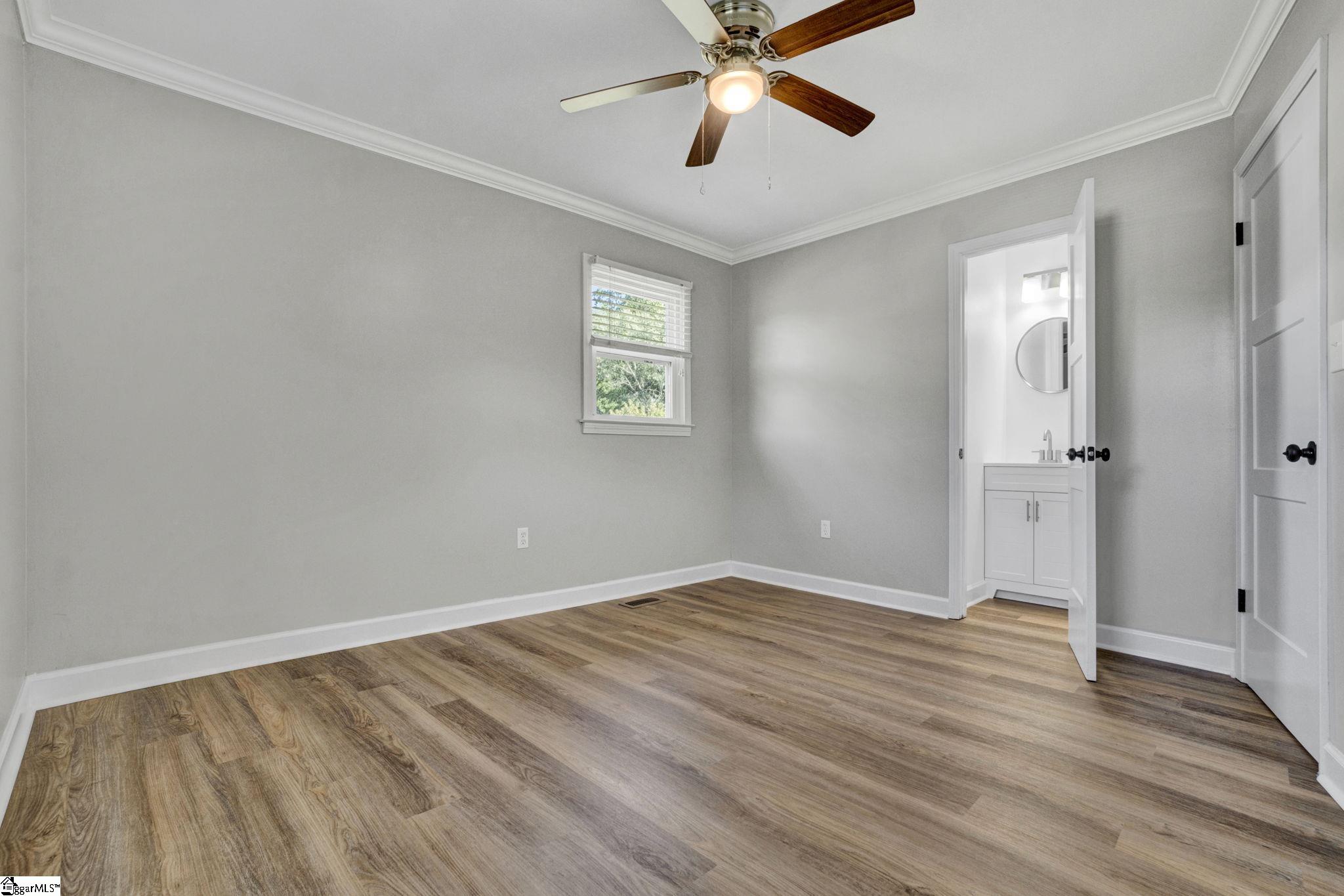 105 Summer Street Property Photo 29