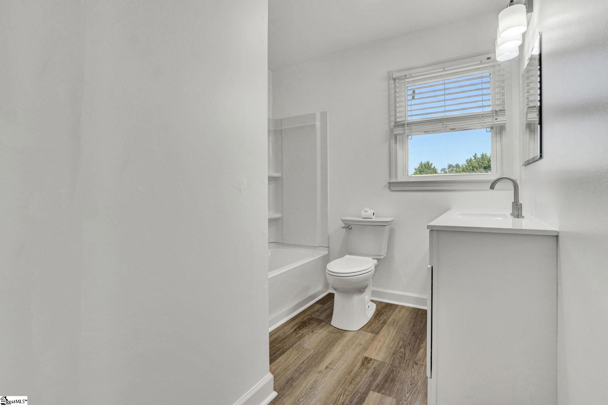 105 Summer Street Property Photo 30