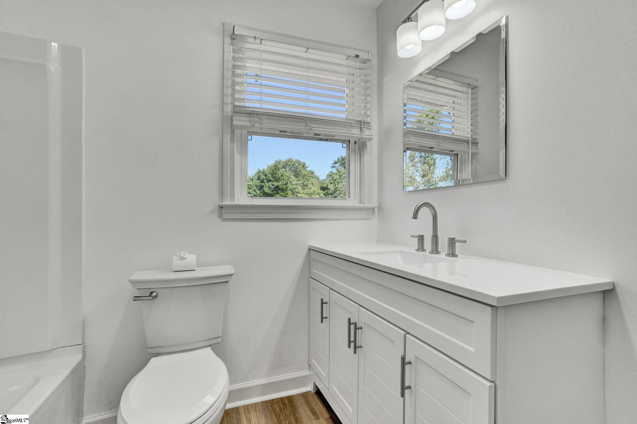 105 Summer Street Property Photo 31