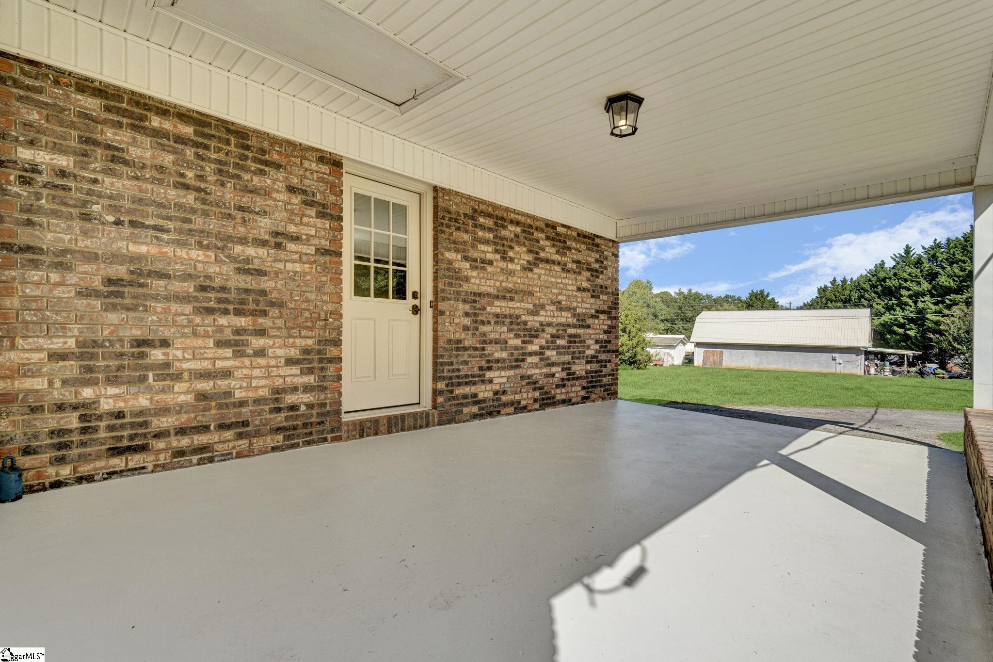 105 Summer Street Property Photo 41
