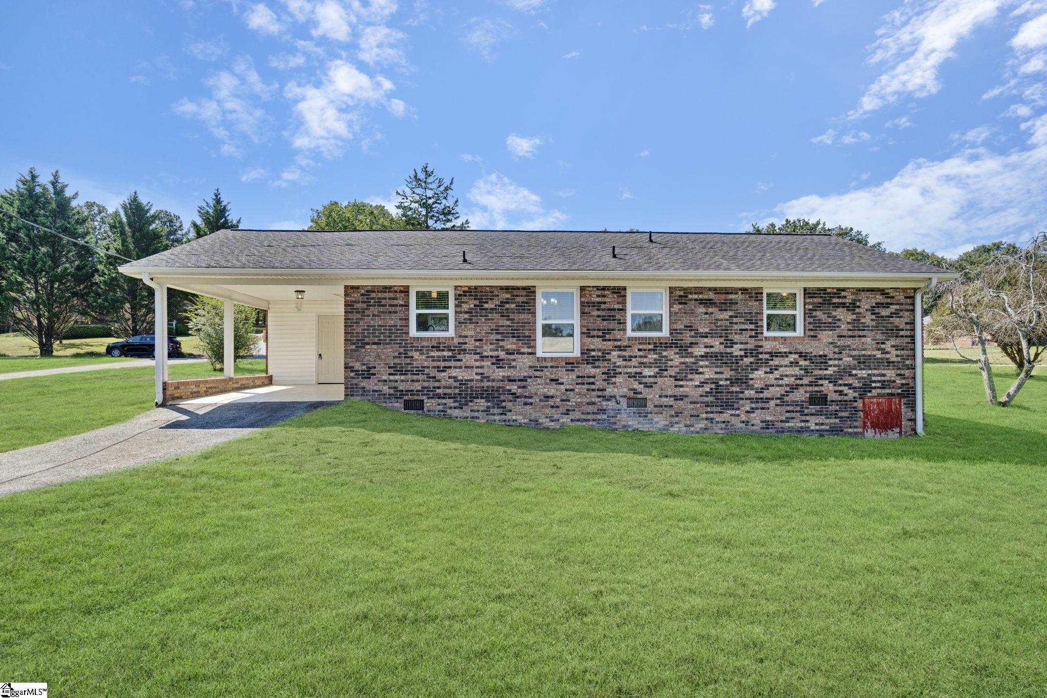 105 Summer Street Property Photo 44