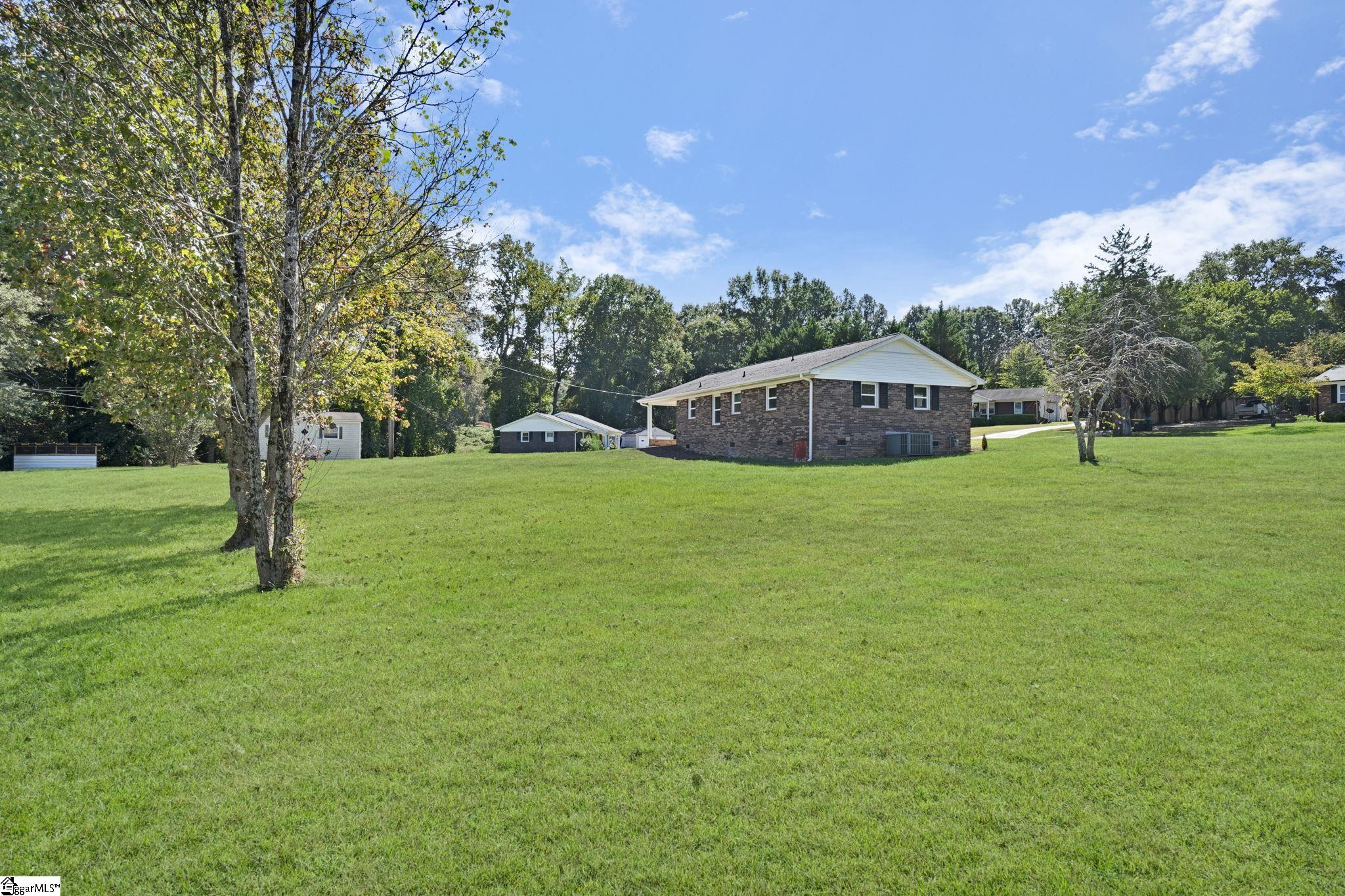 105 Summer Street Property Photo 49