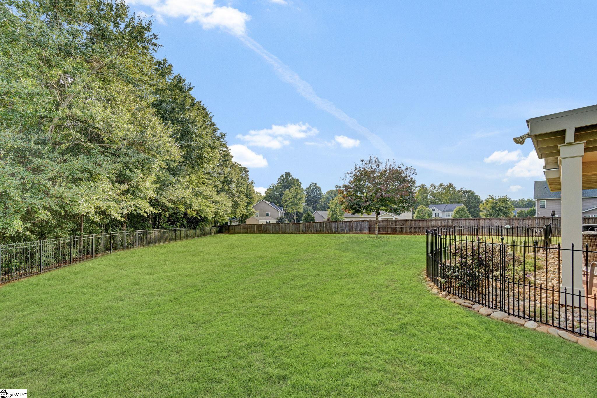 105 Avendell Drive Property Photo 44