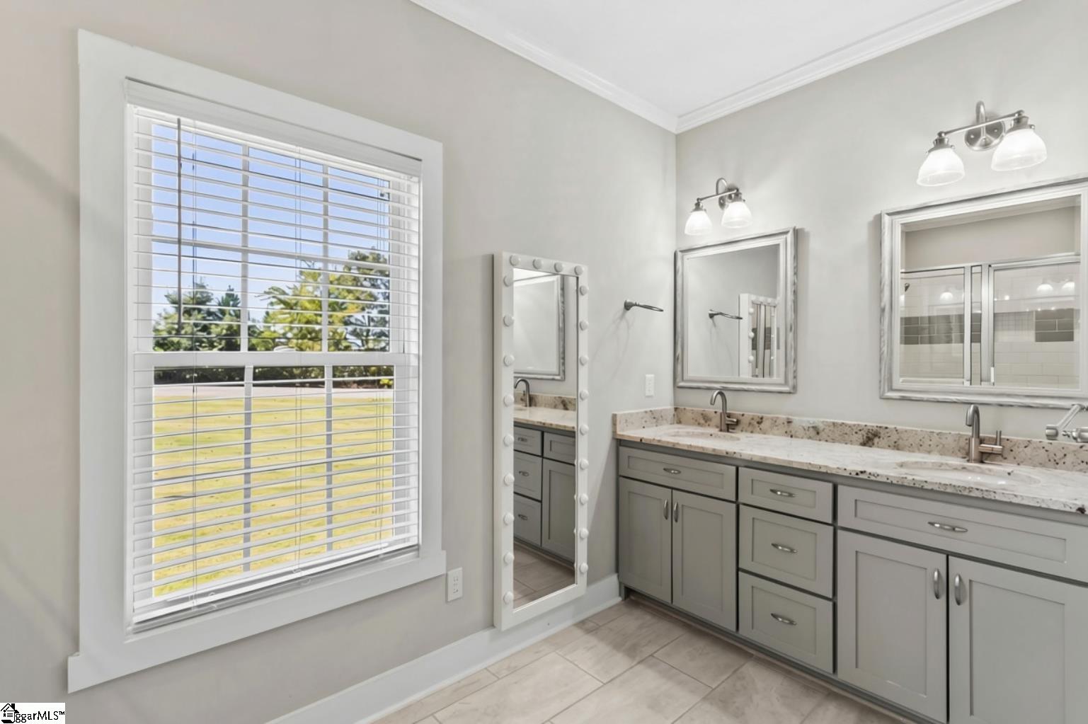 324 Bowen Drive Property Photo 14