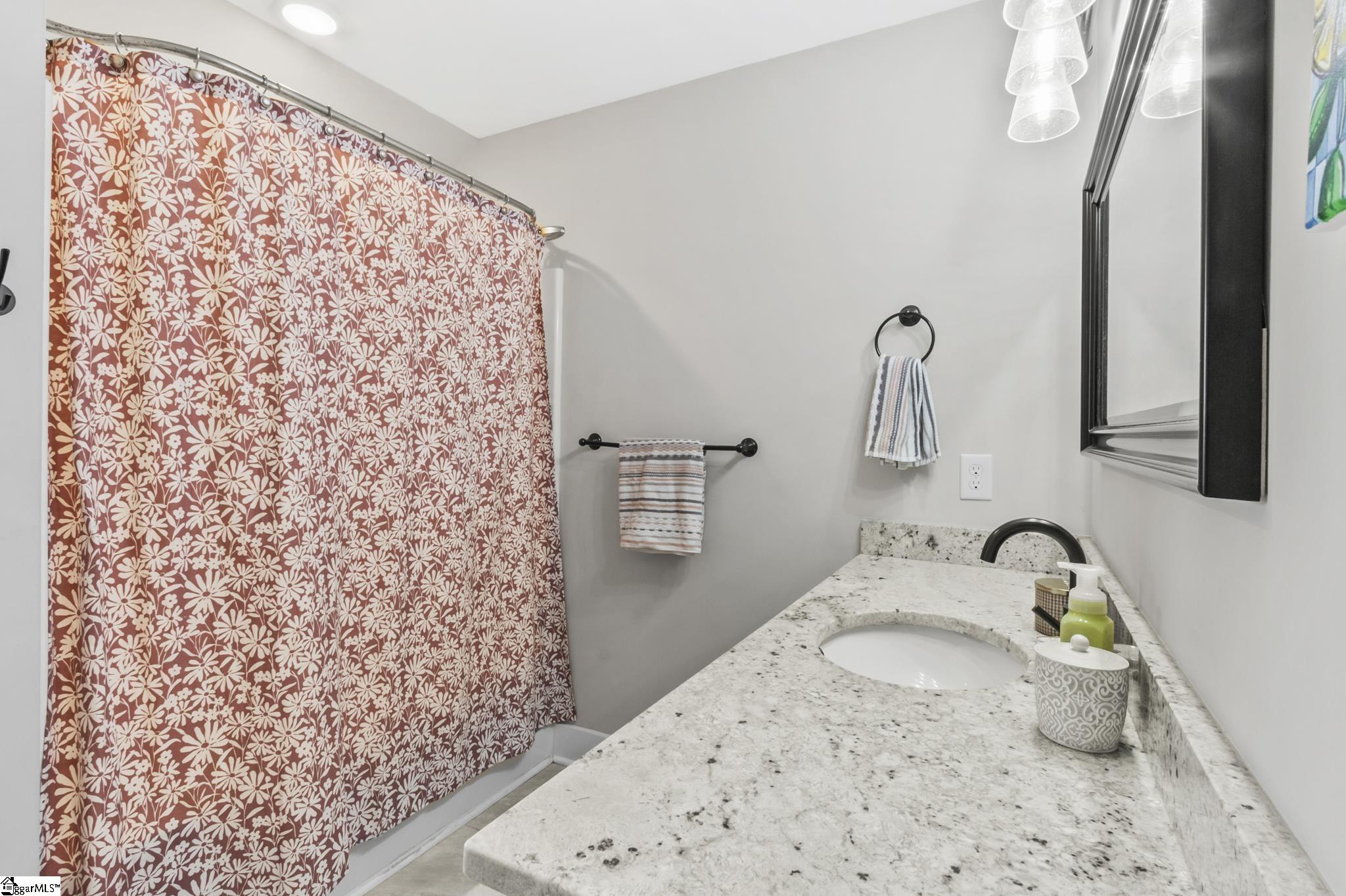 324 Bowen Drive Property Photo 24