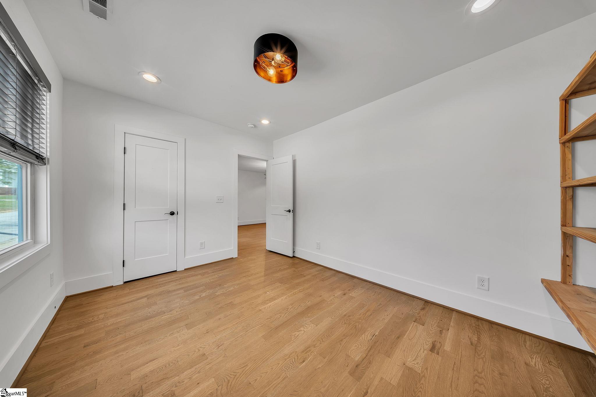 105 Burns Street Property Photo 12