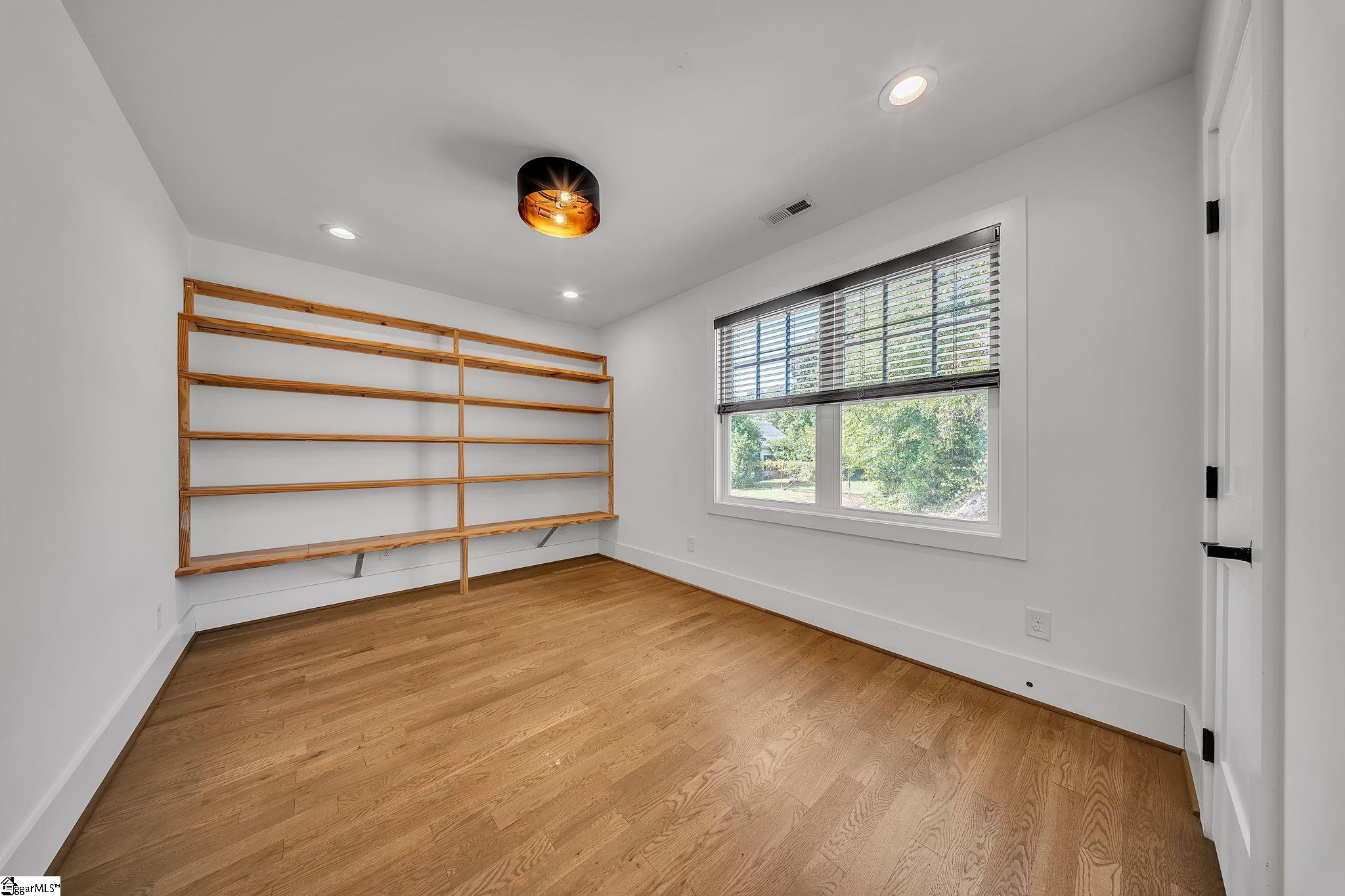 105 Burns Street Property Photo 19