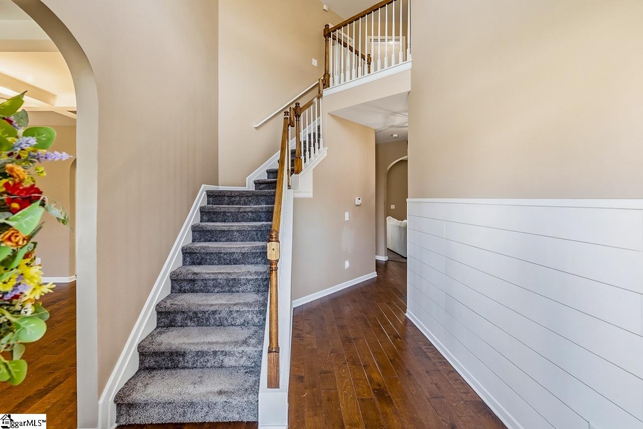 274 Springlakes Eastate Drive Property Photo 5