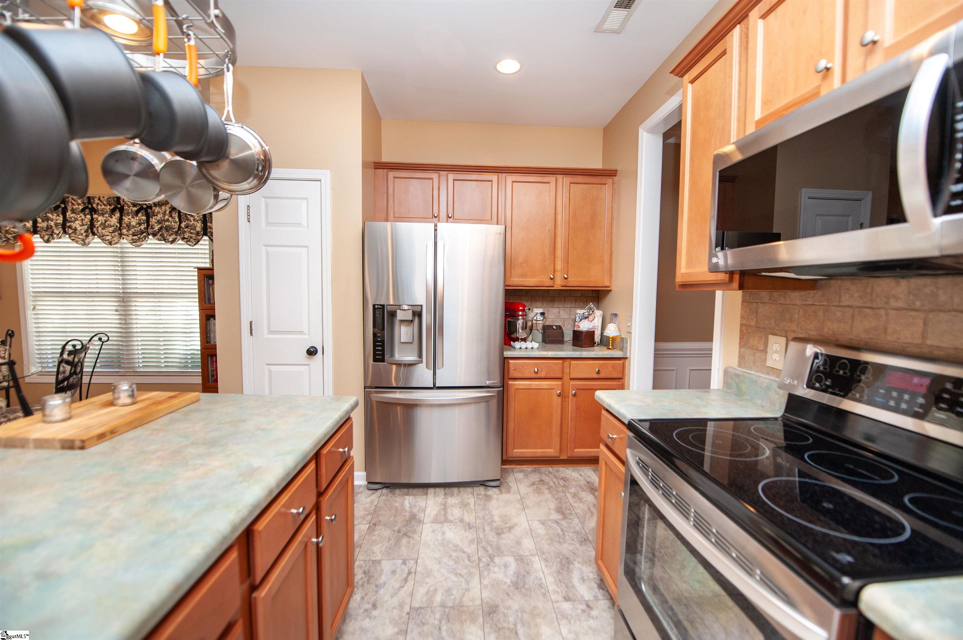 341 Archway Drive Property Photo 11