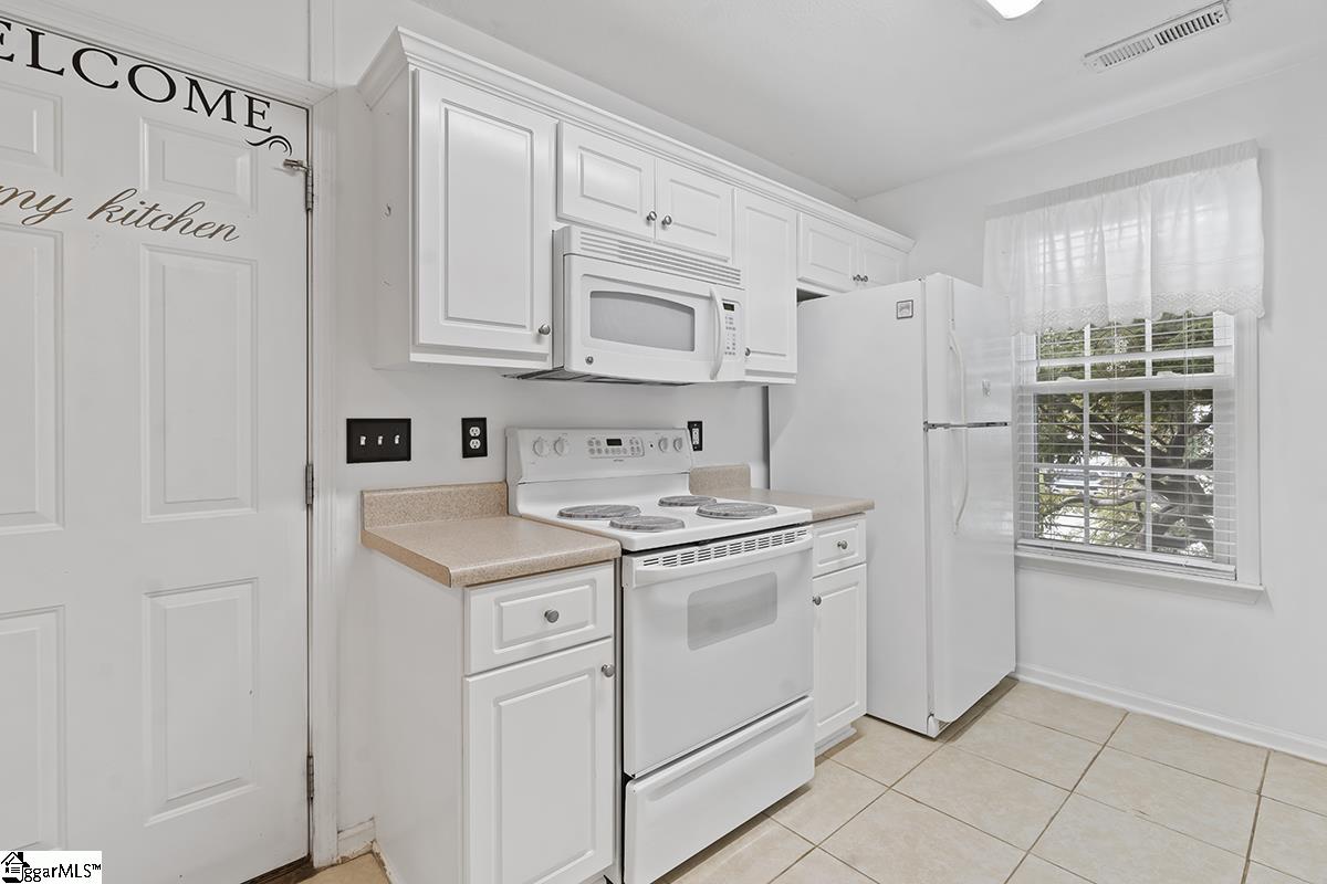 108 Rhett Court Property Photo 2