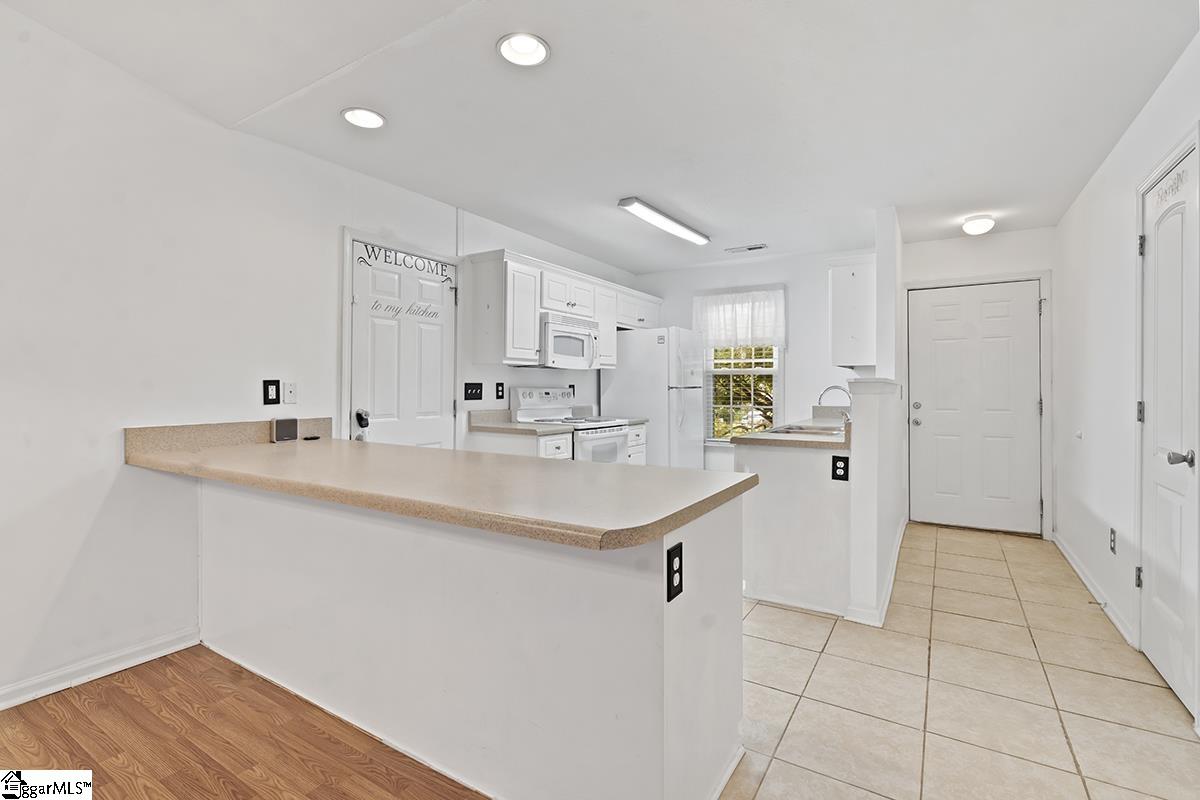 108 Rhett Court Property Photo 4