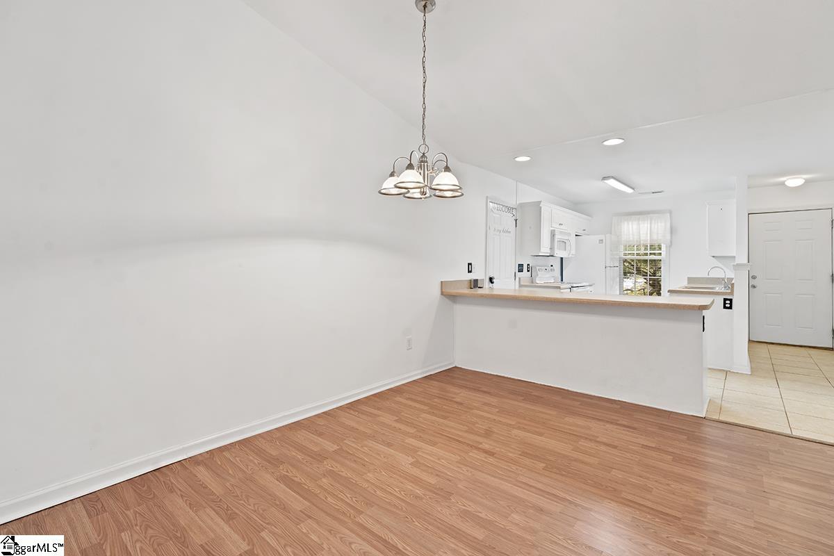 108 Rhett Court Property Photo 5