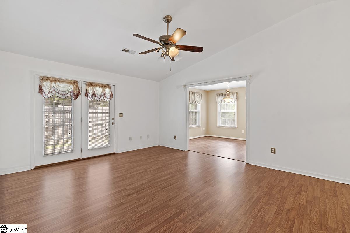 108 Rhett Court Property Photo 8