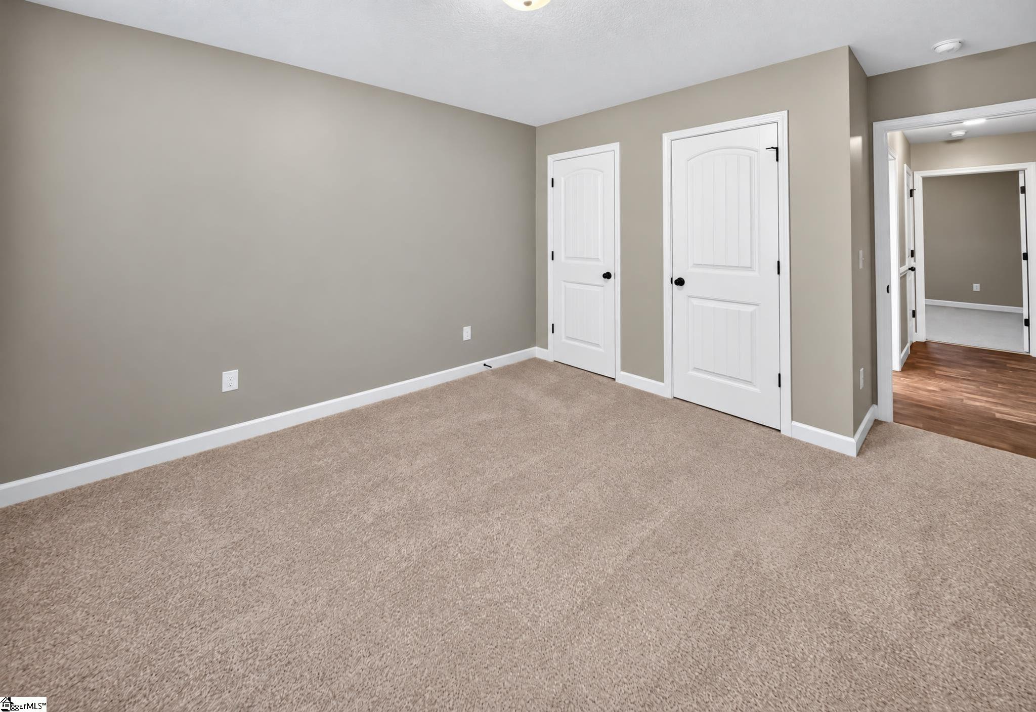 436 Shoreline Boulevard Property Photo 20