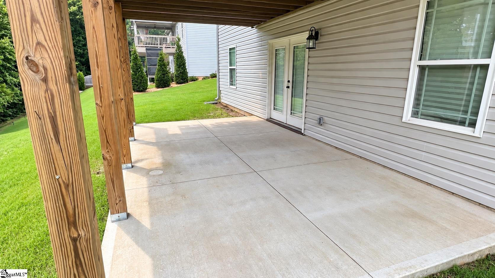 436 Shoreline Boulevard Property Photo 28