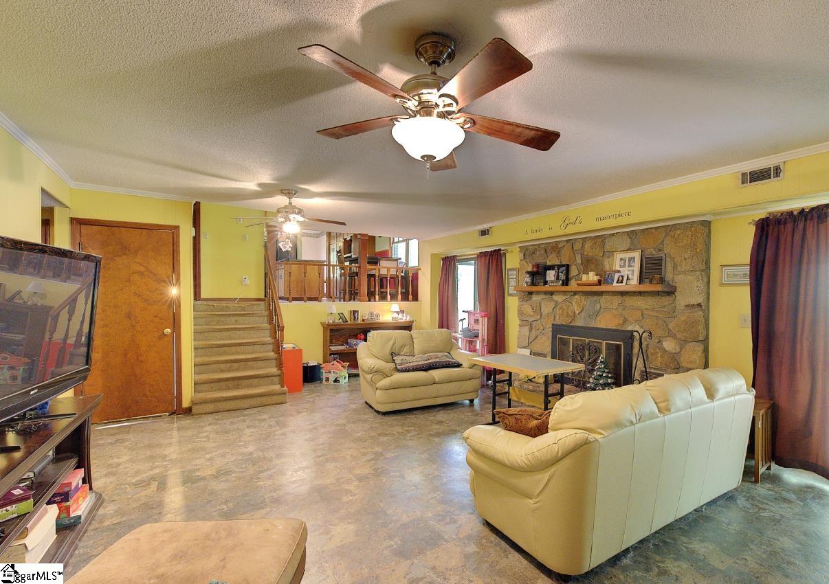 103 Mcmanis Lane Property Photo 17
