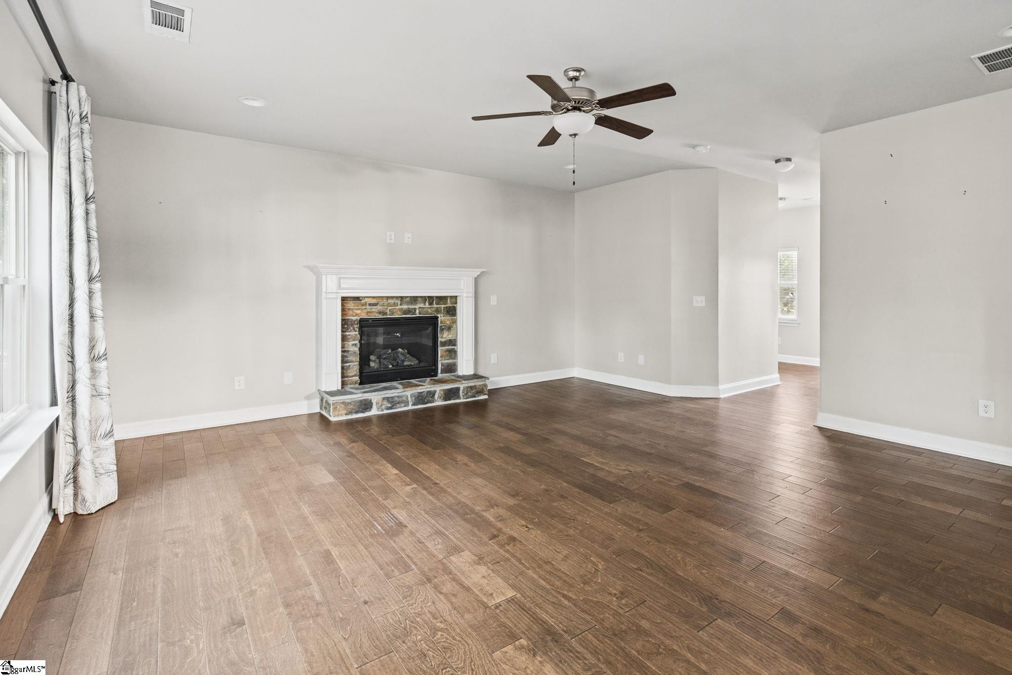 110 Sloan Avenue Property Photo 8