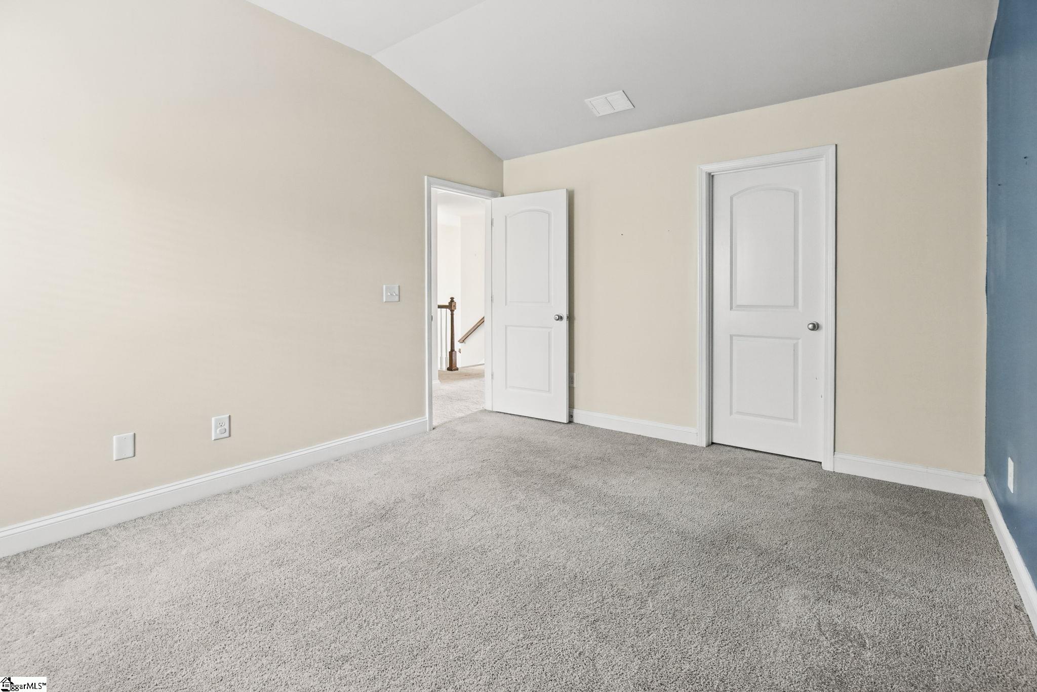 110 Sloan Avenue Property Photo 31