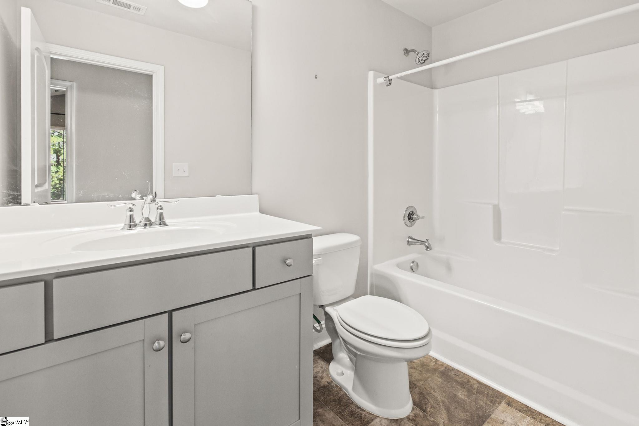 110 Sloan Avenue Property Photo 36