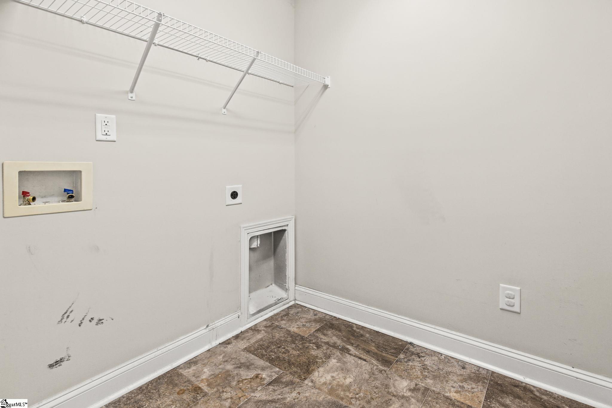 110 Sloan Avenue Property Photo 37
