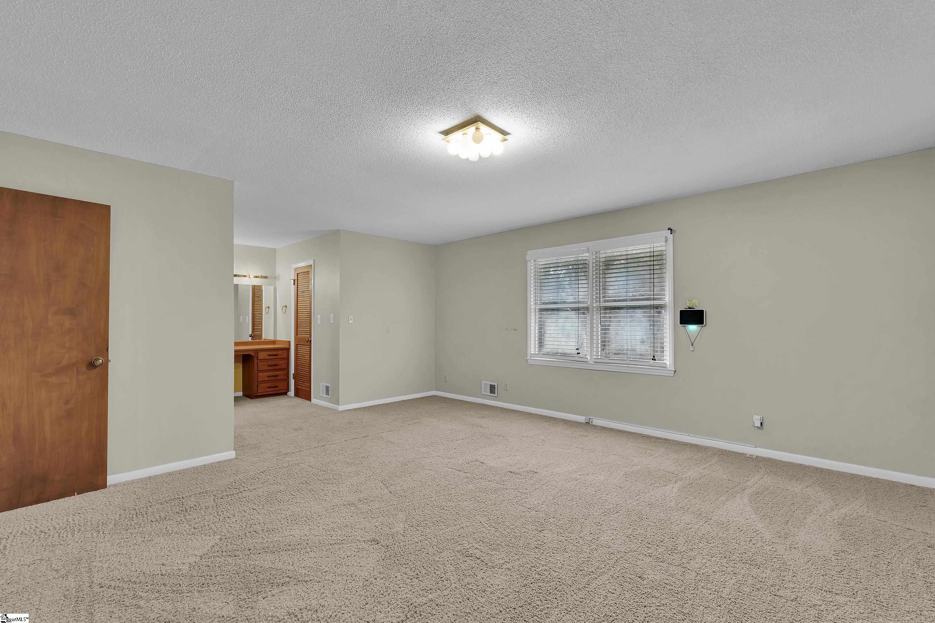 307 Seven Oaks Lane Property Photo 18