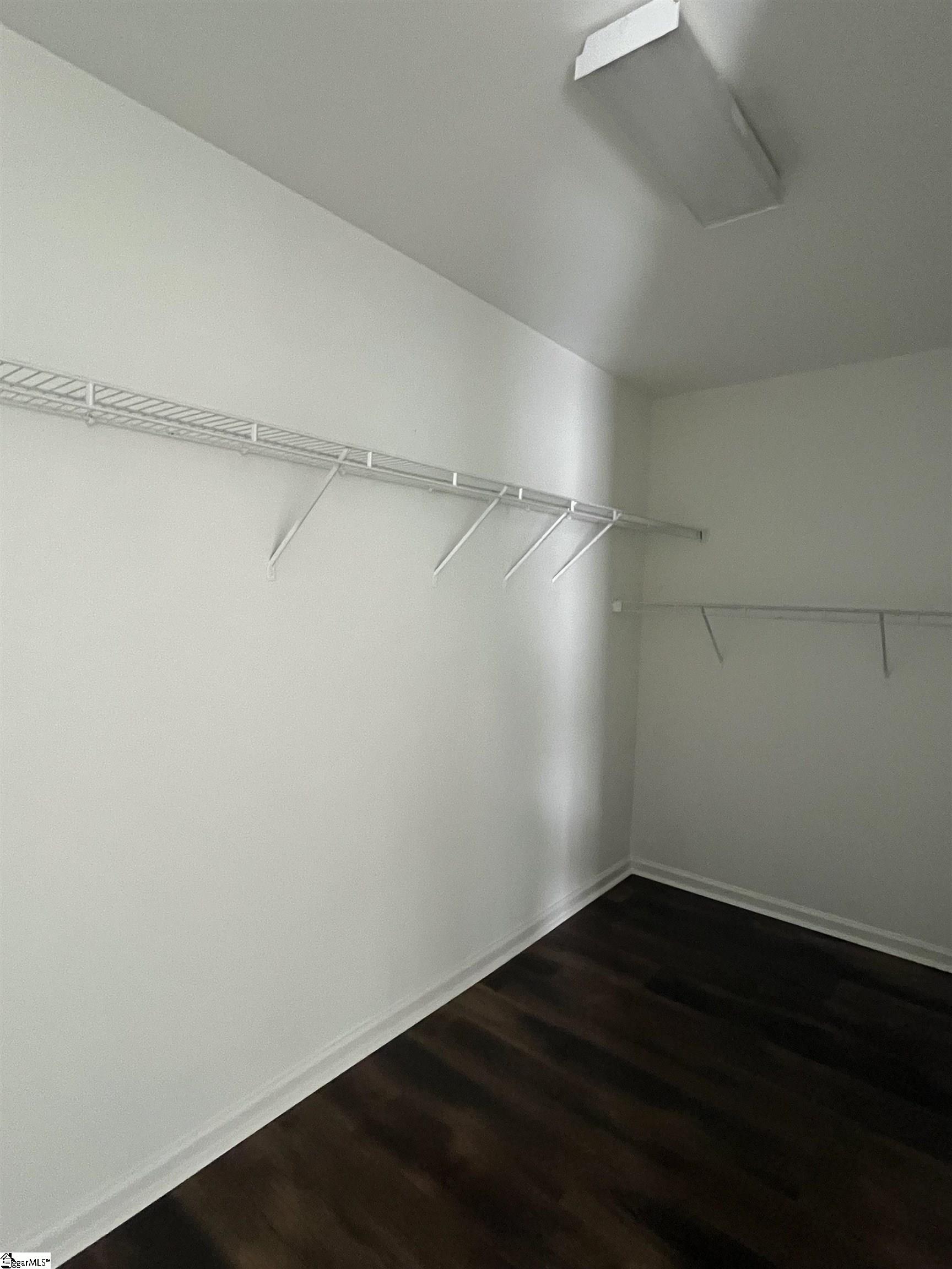205 Spring Crossing Circle Property Photo 12