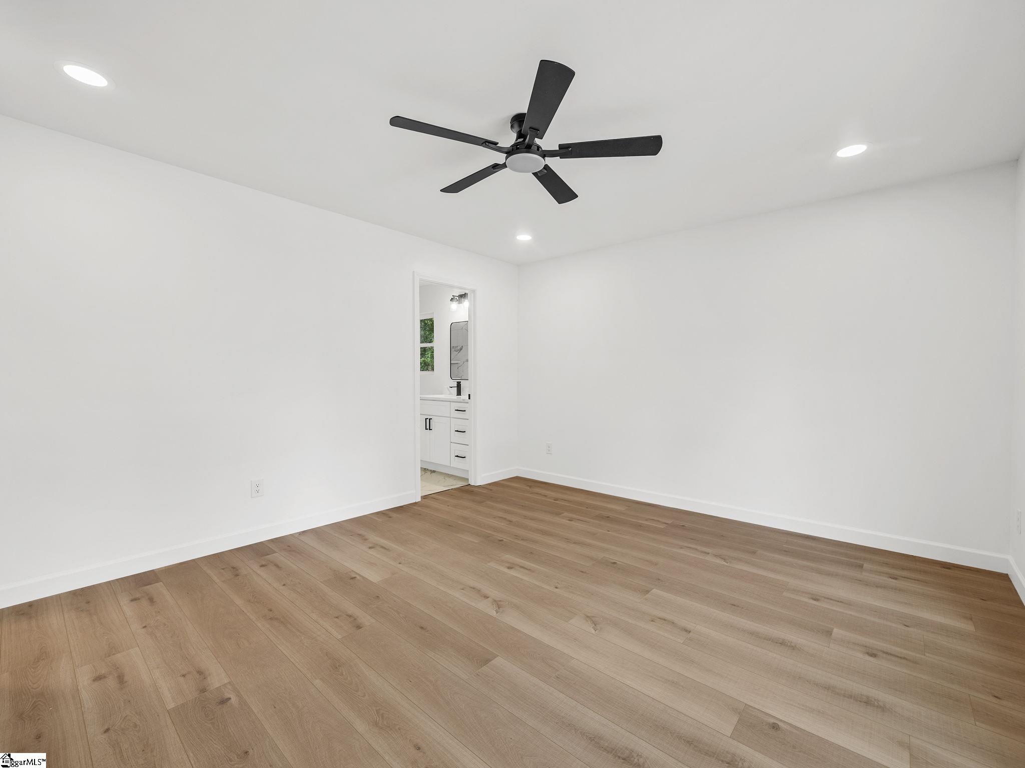 460 Eloise Drive Property Photo 20