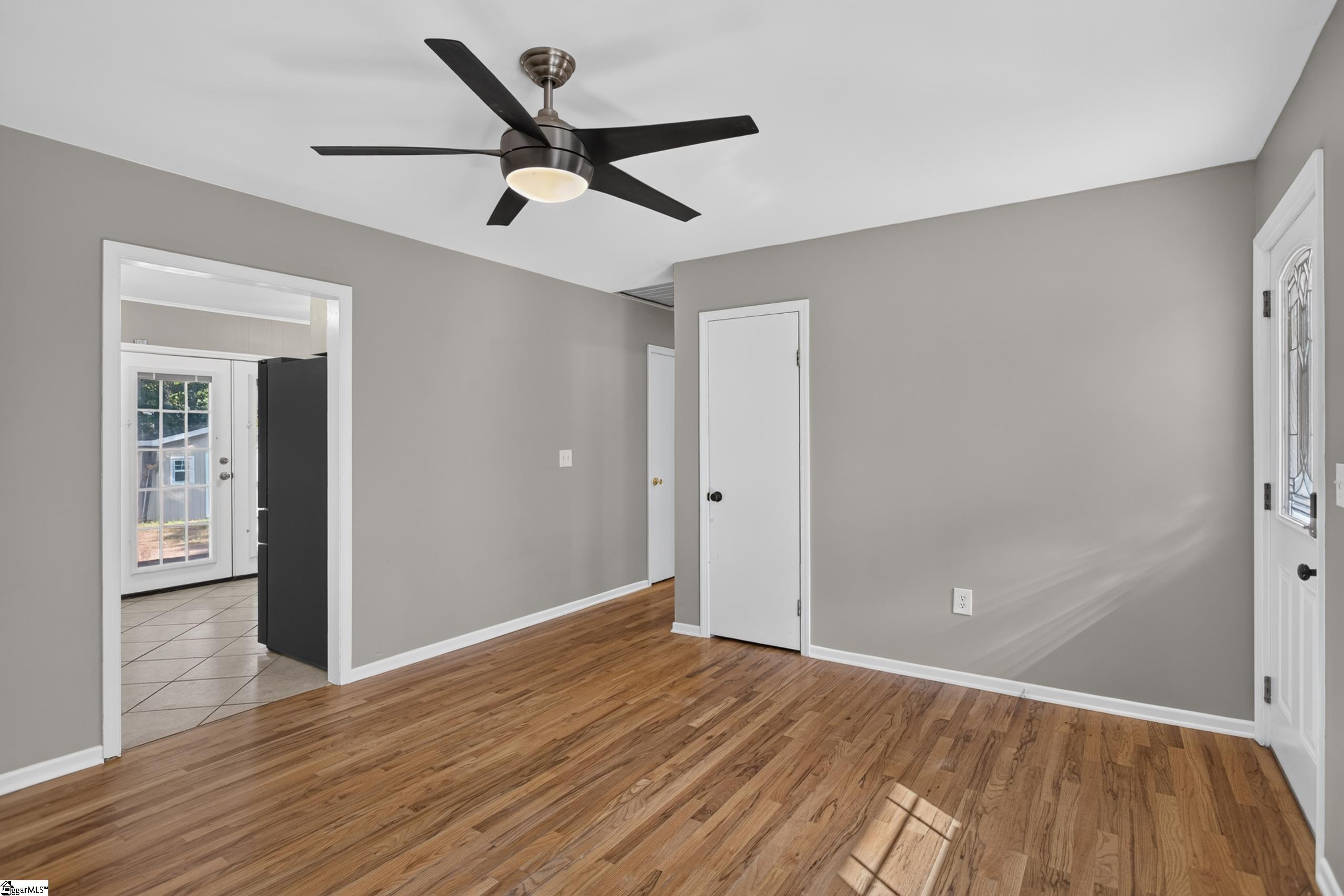 202 Hemlock Avenue Property Photo 6