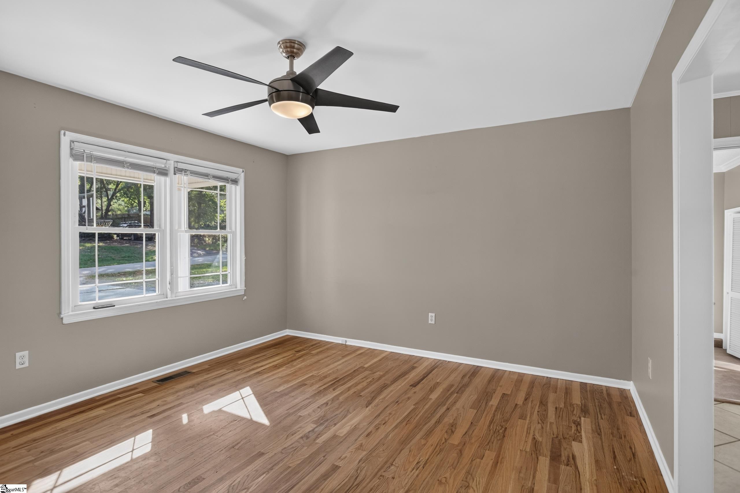 202 Hemlock Avenue Property Photo 8
