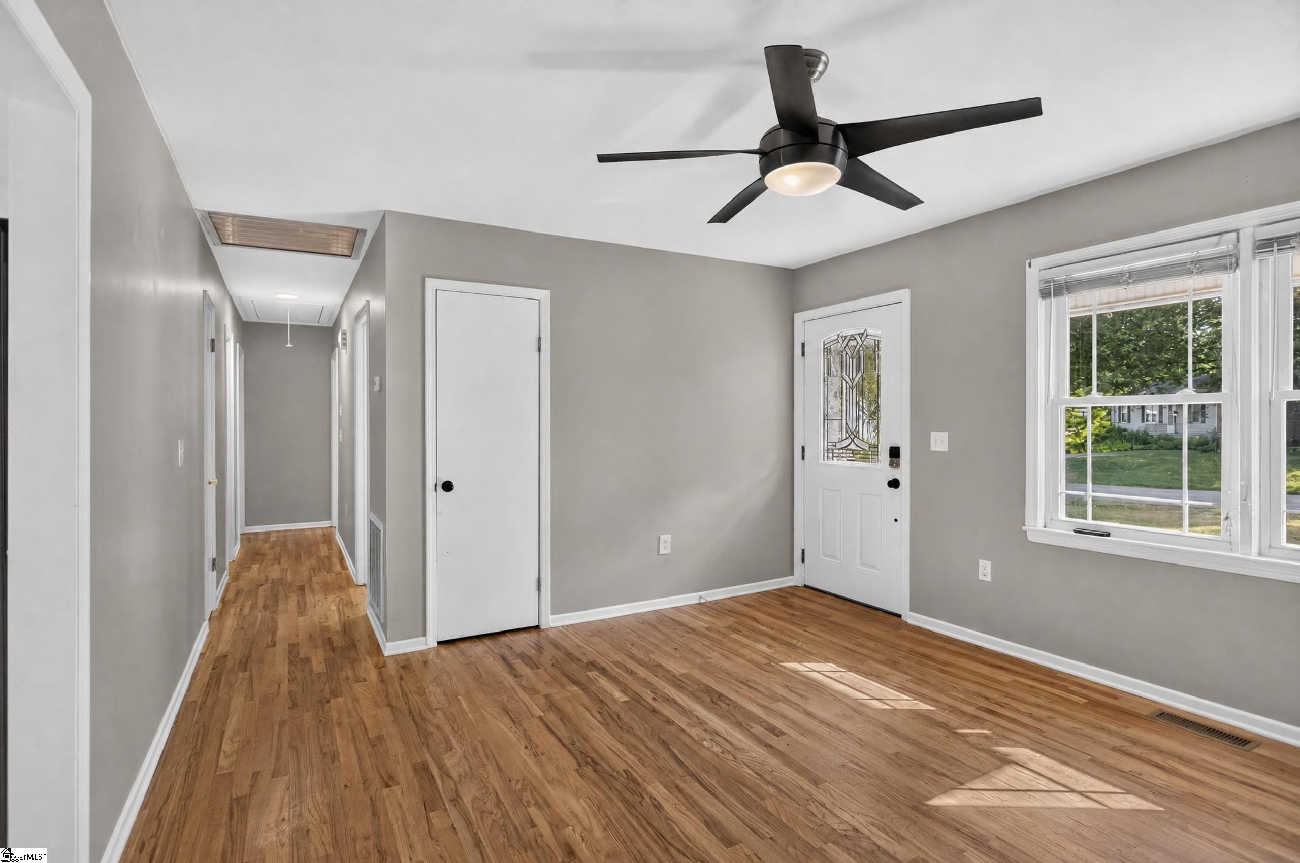 202 Hemlock Avenue Property Photo 9