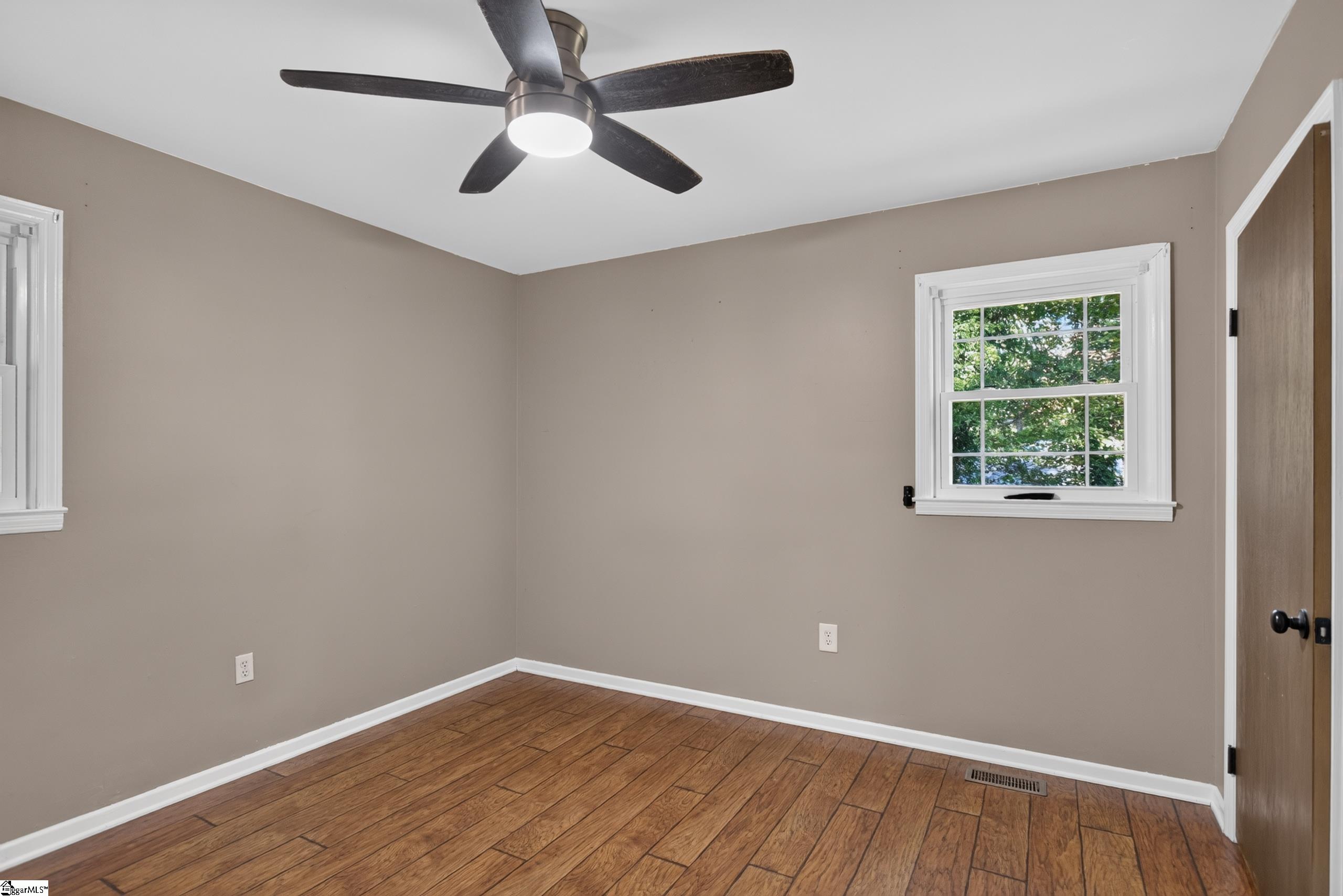 202 Hemlock Avenue Property Photo 13