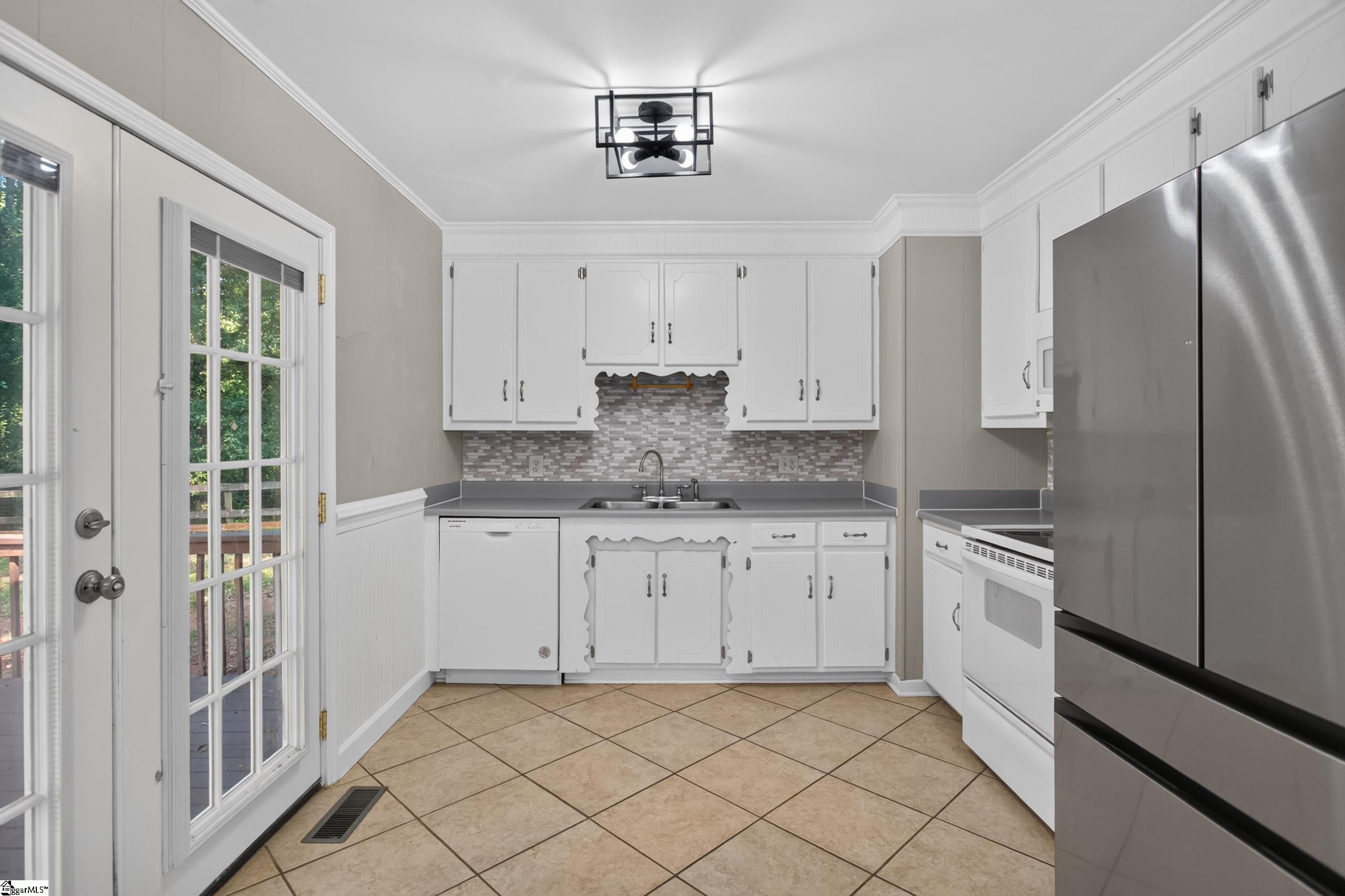 202 Hemlock Avenue Property Photo 27