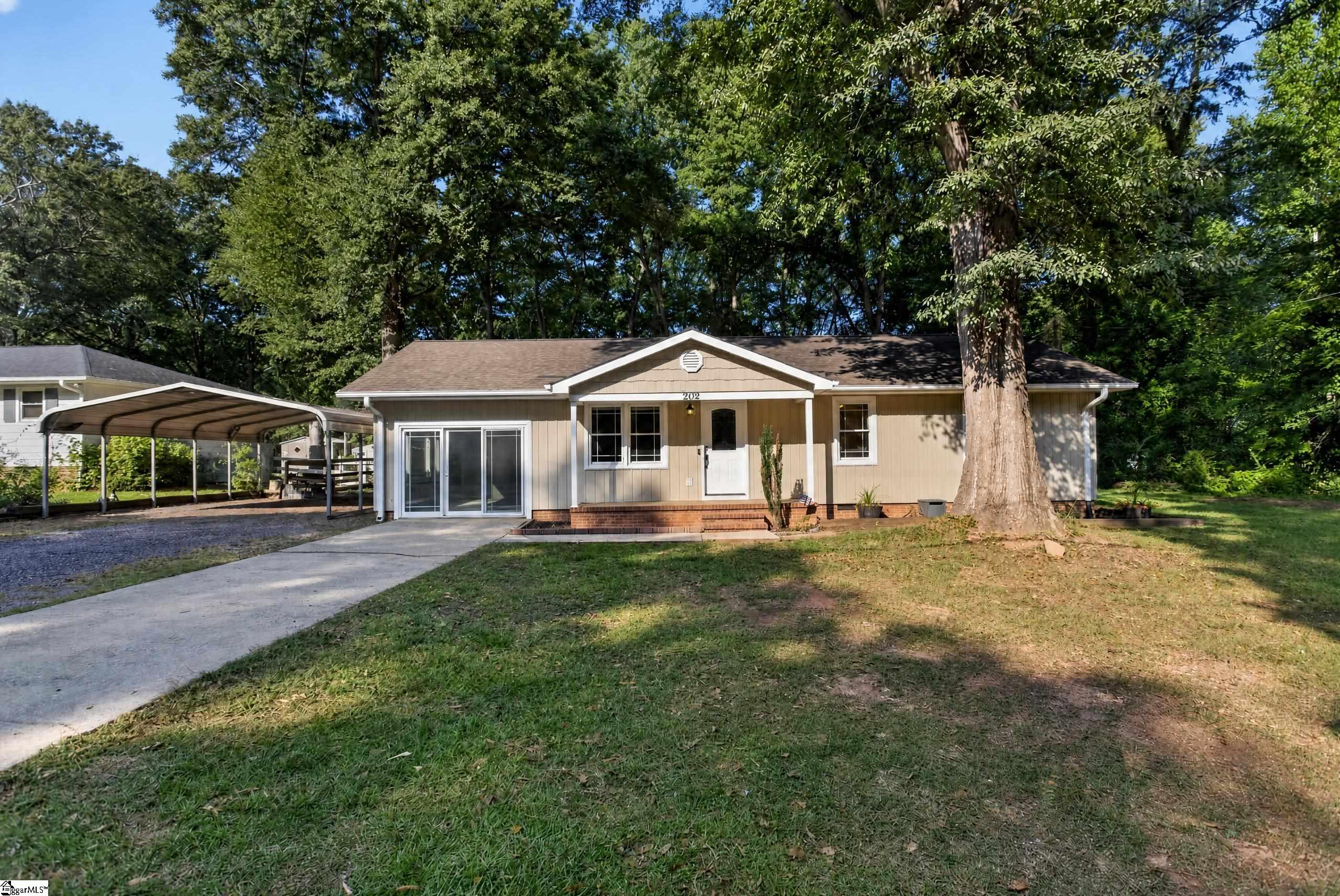 202 Hemlock Avenue Property Photo 34