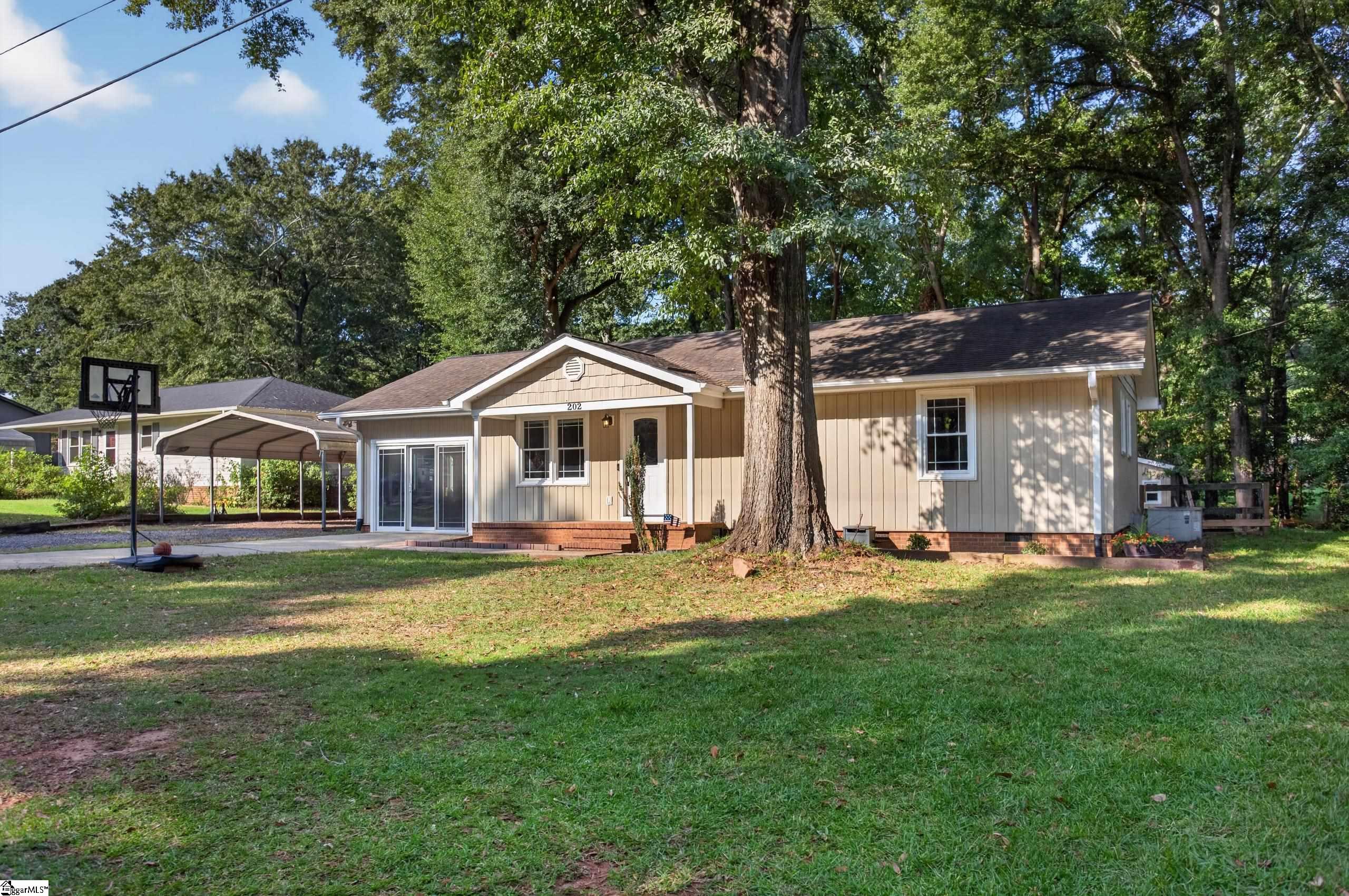 202 Hemlock Avenue Property Photo 37