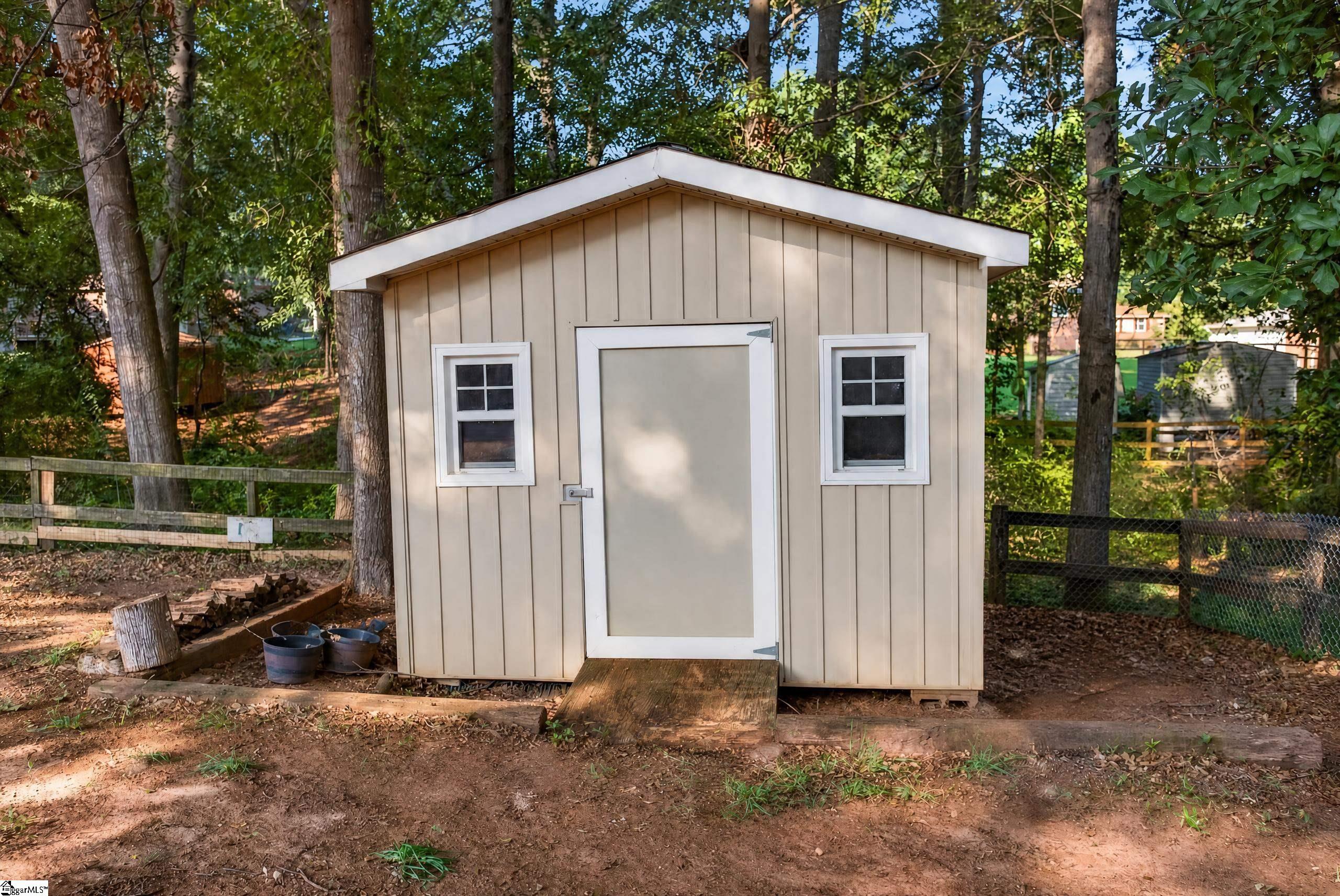 202 Hemlock Avenue Property Photo 43