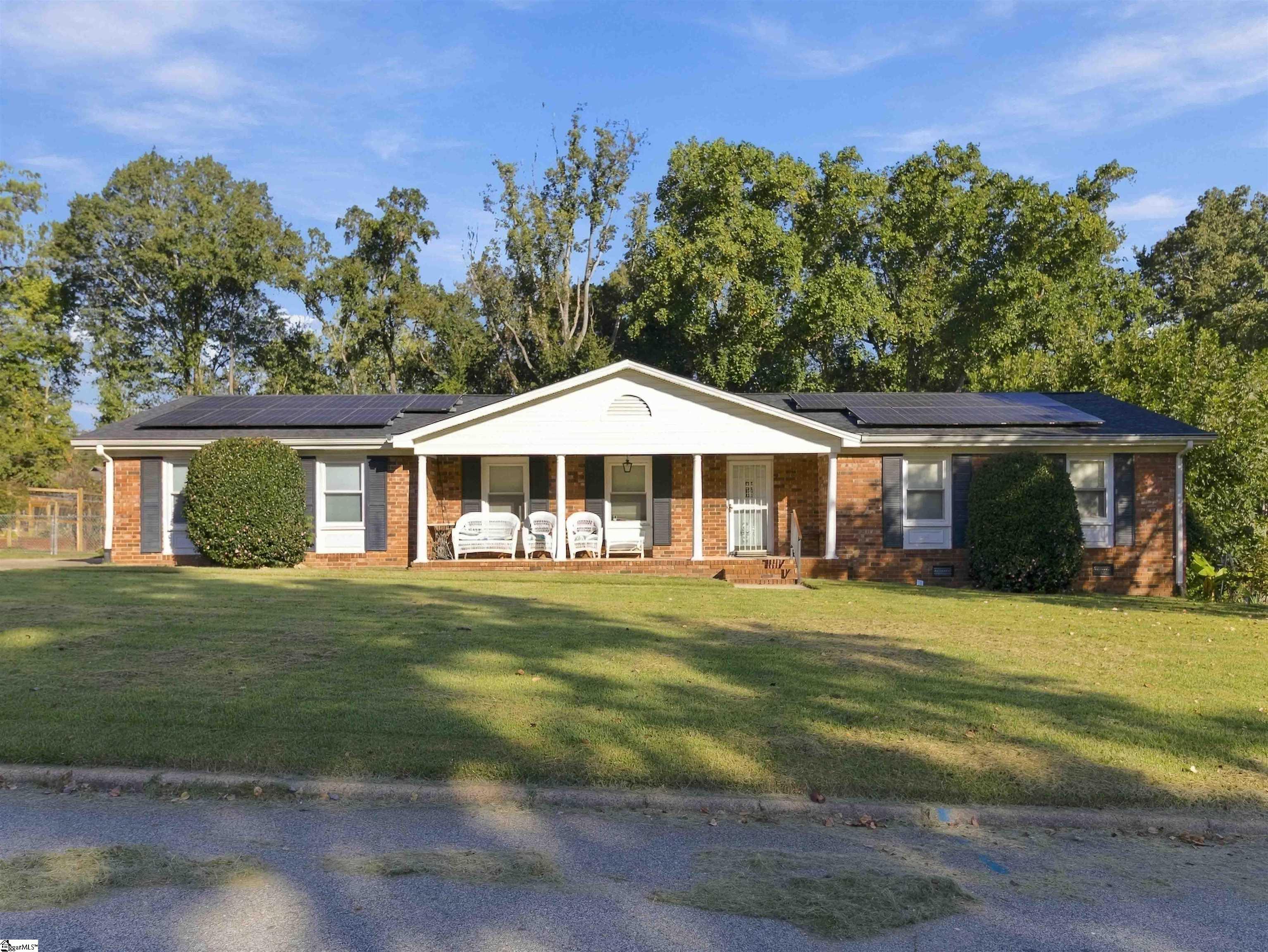 109 Woodcliff Court Property Photo 1