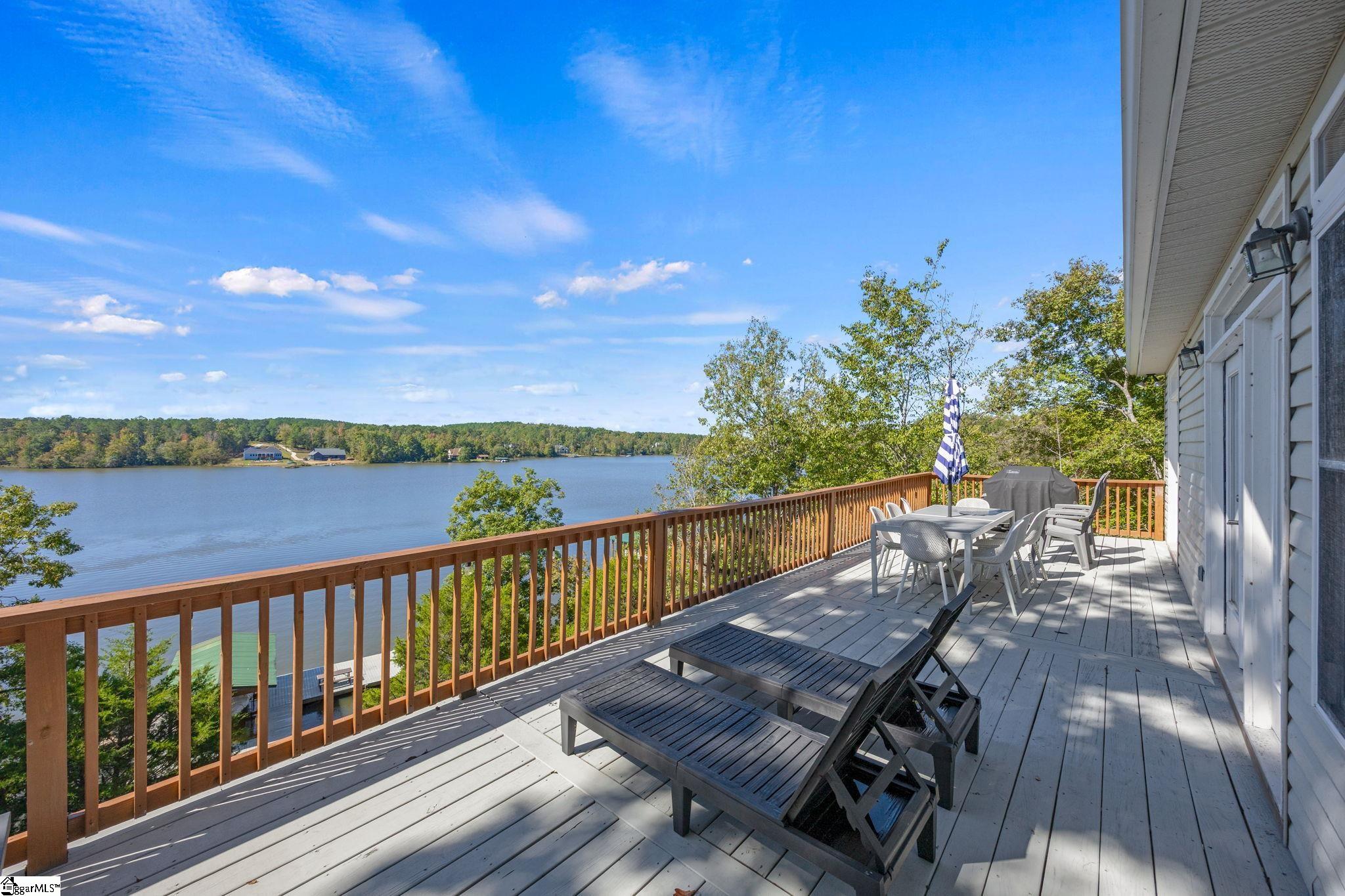 270 Twin Oak Road Property Photo 3