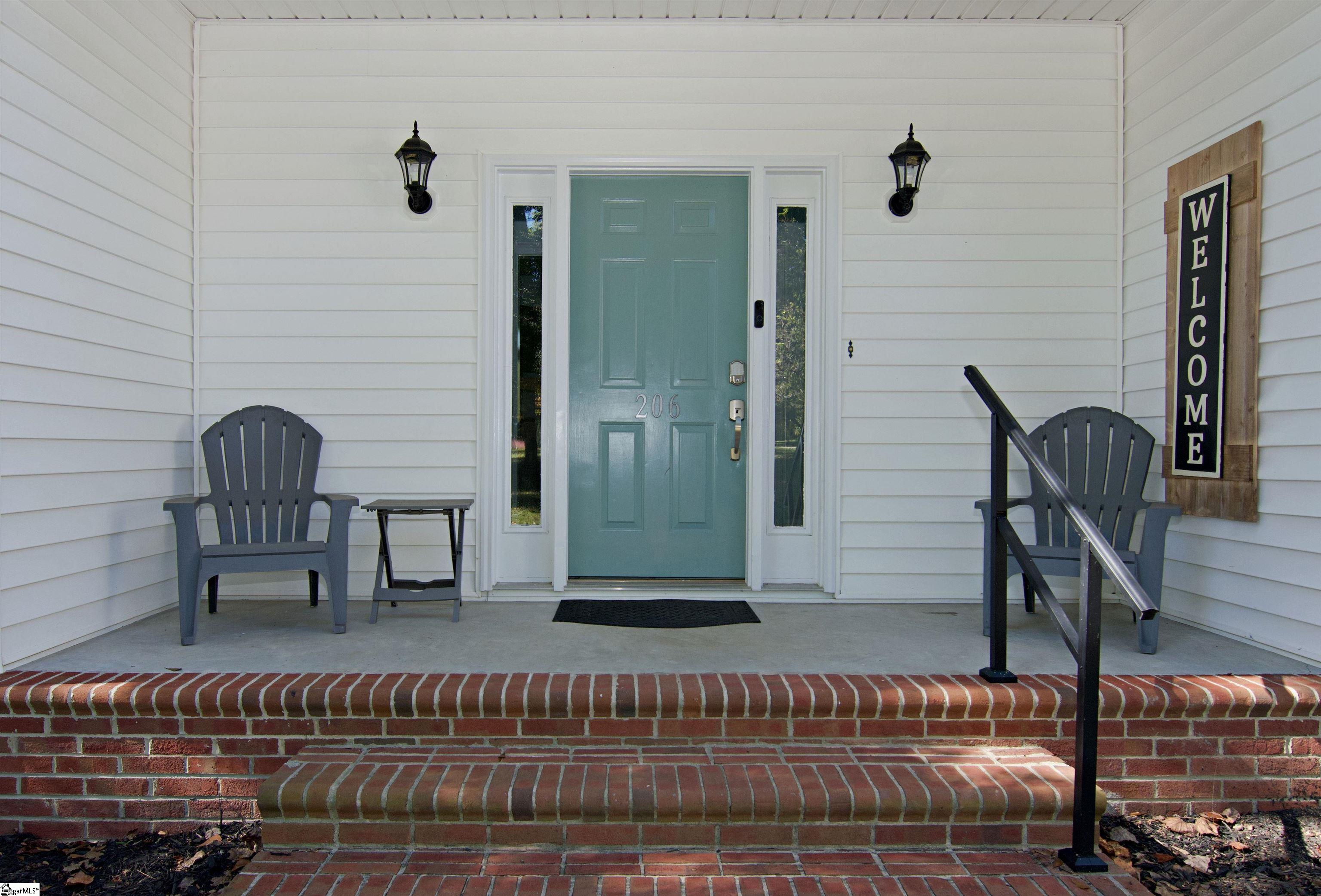 206 Petty Road Property Photo 3