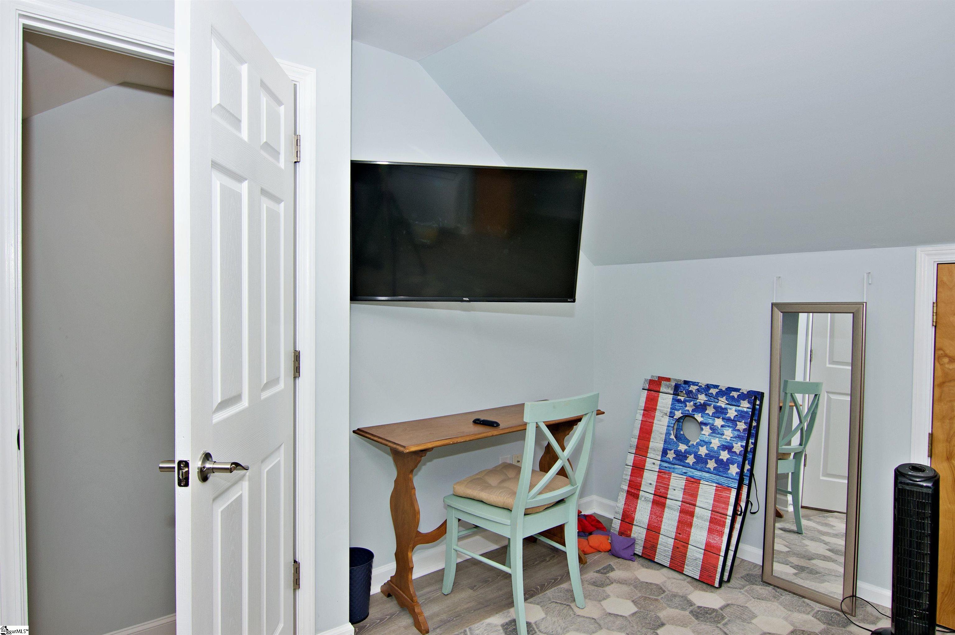 206 Petty Road Property Photo 22
