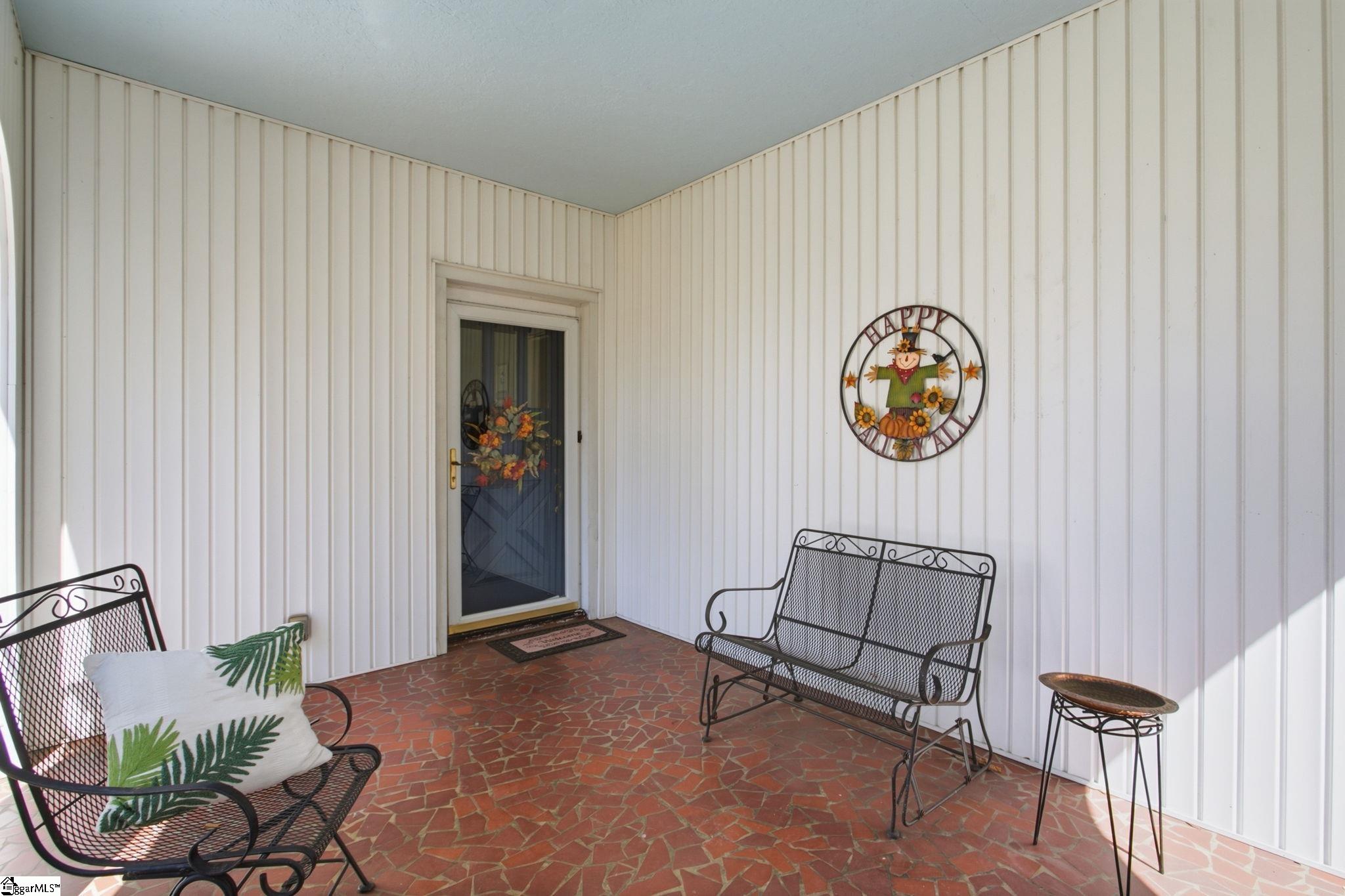 2421 Augusta Street Property Photo 5