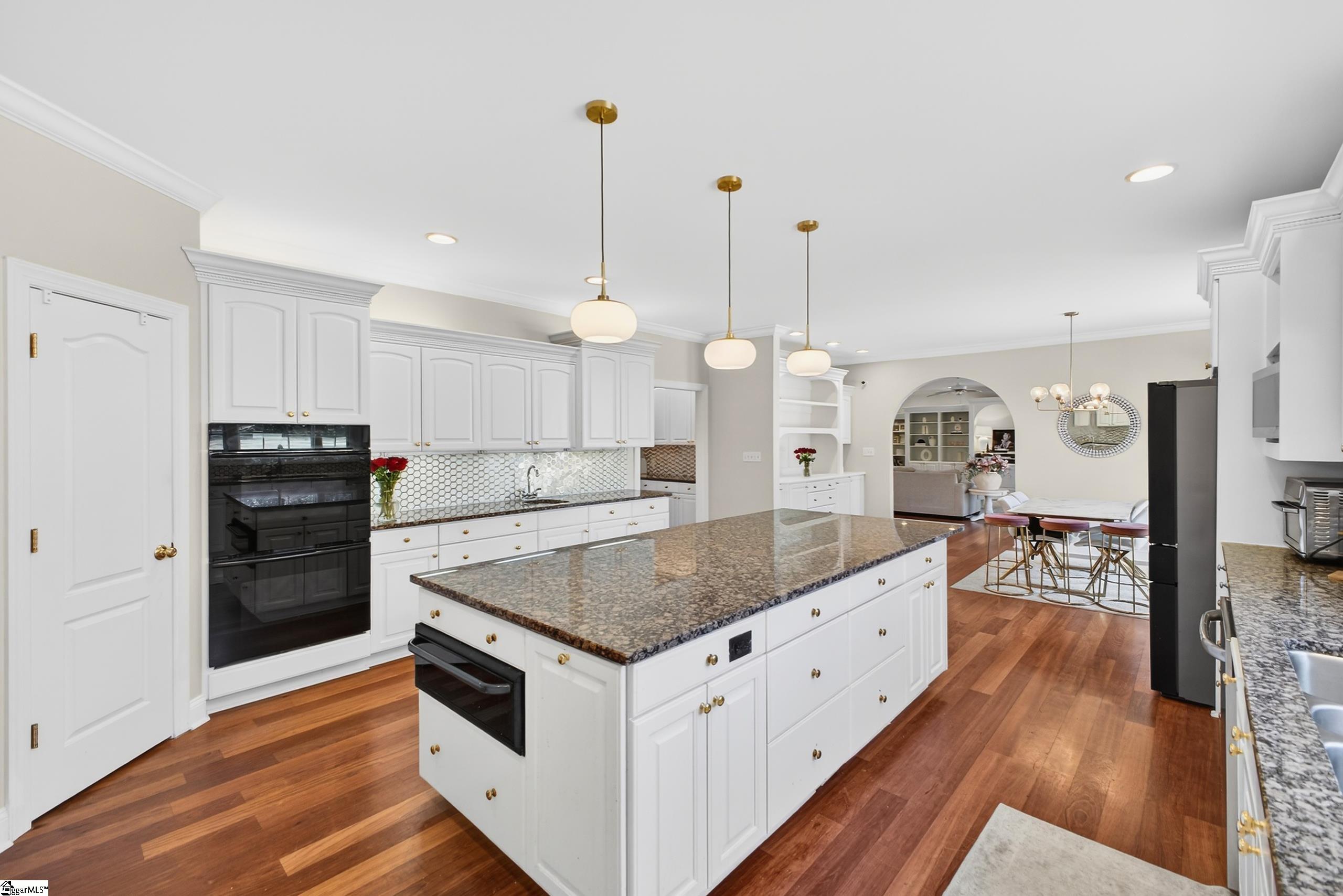 108 Stratford Drive Property Photo 16