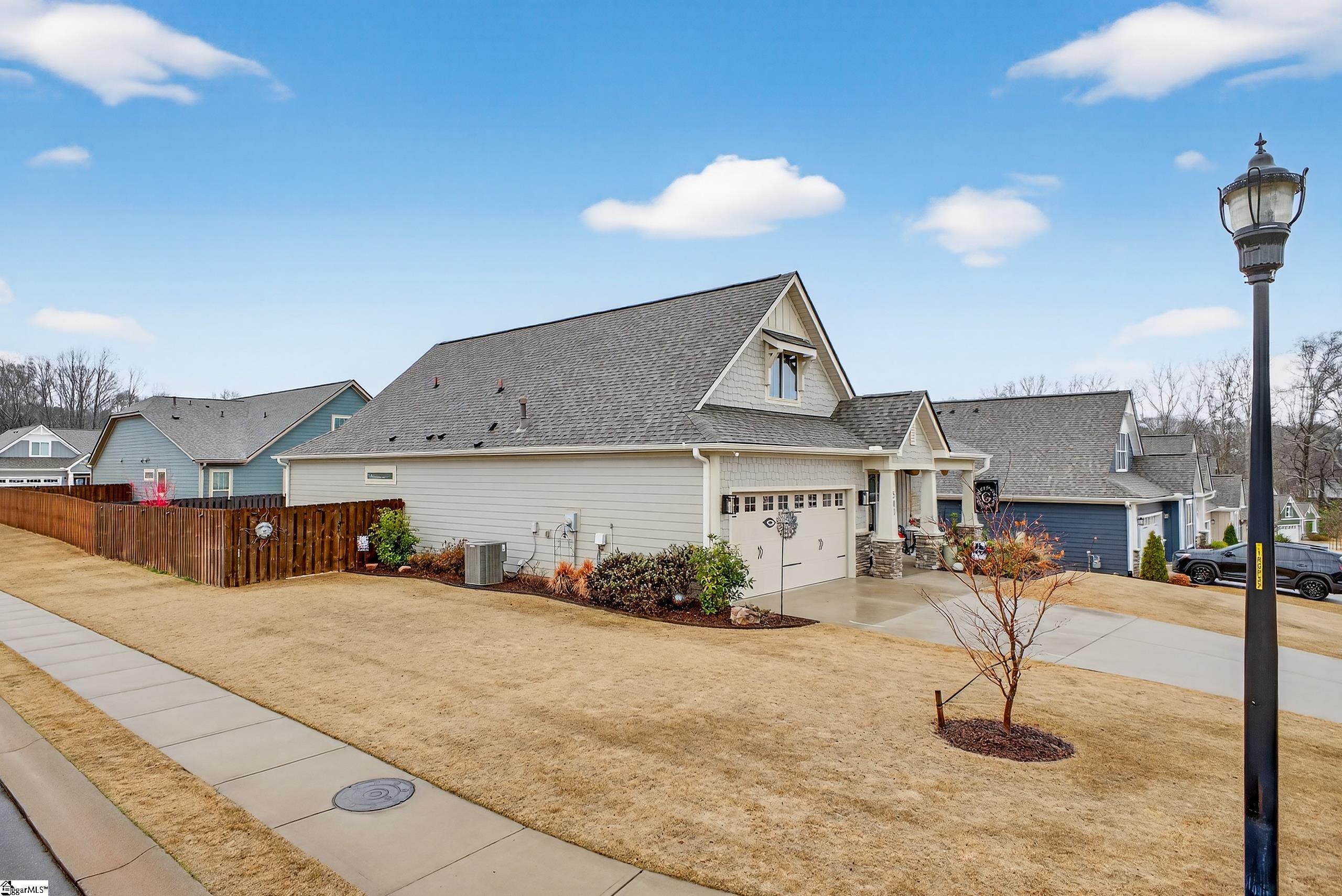 501 Wynstone Place Property Photo 4